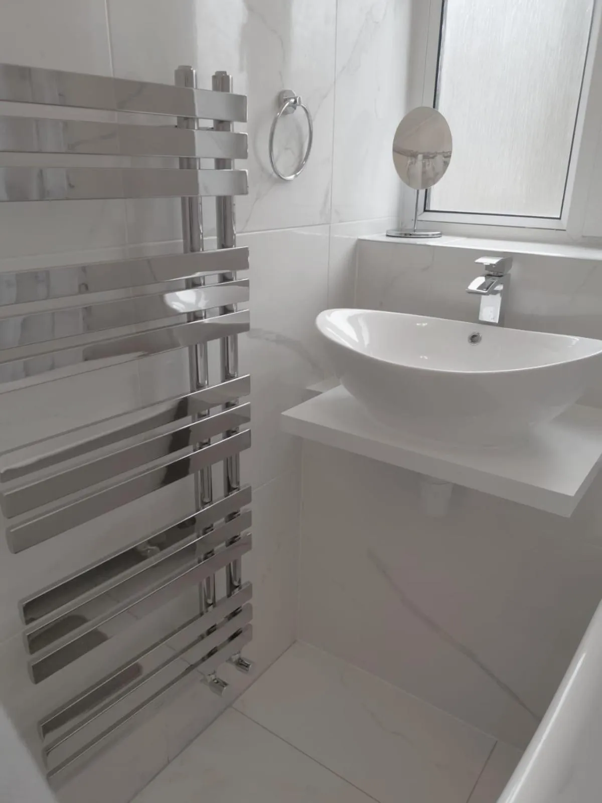 Shower in Umbrella Properties London Woolwich