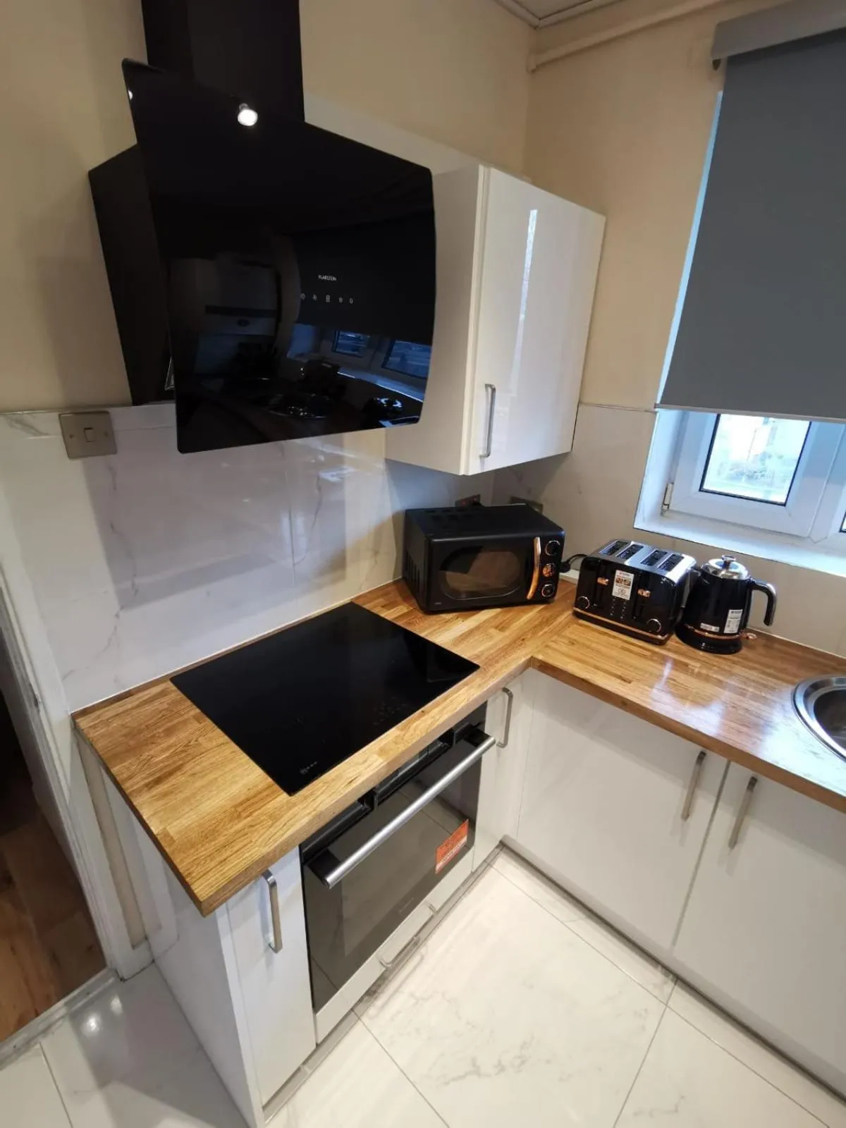 Kitchen or kitchenette in Umbrella Properties London Woolwich