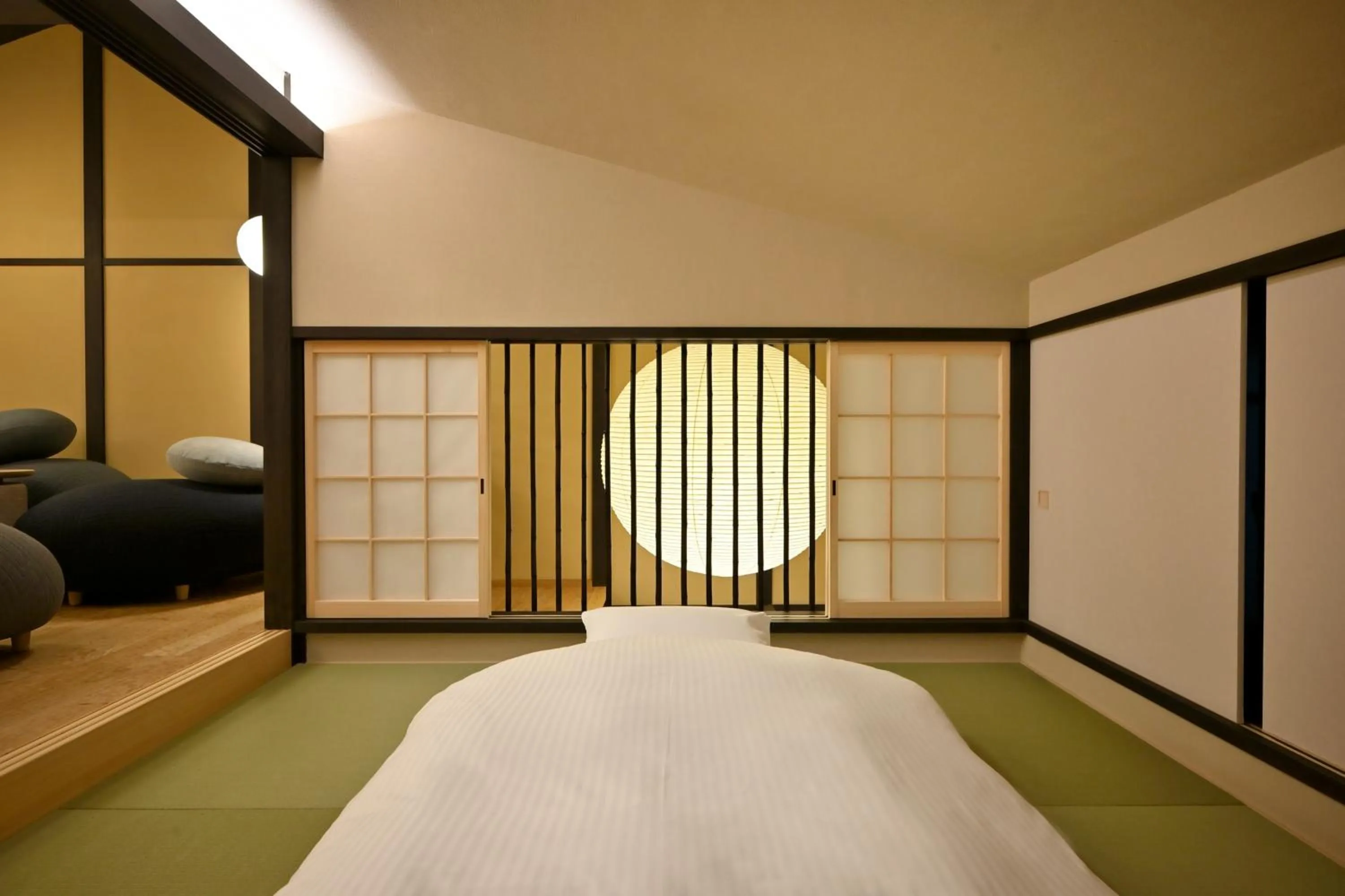 Bedroom, Bed in Kyo no Ondokoro MARUTAMACHI #7