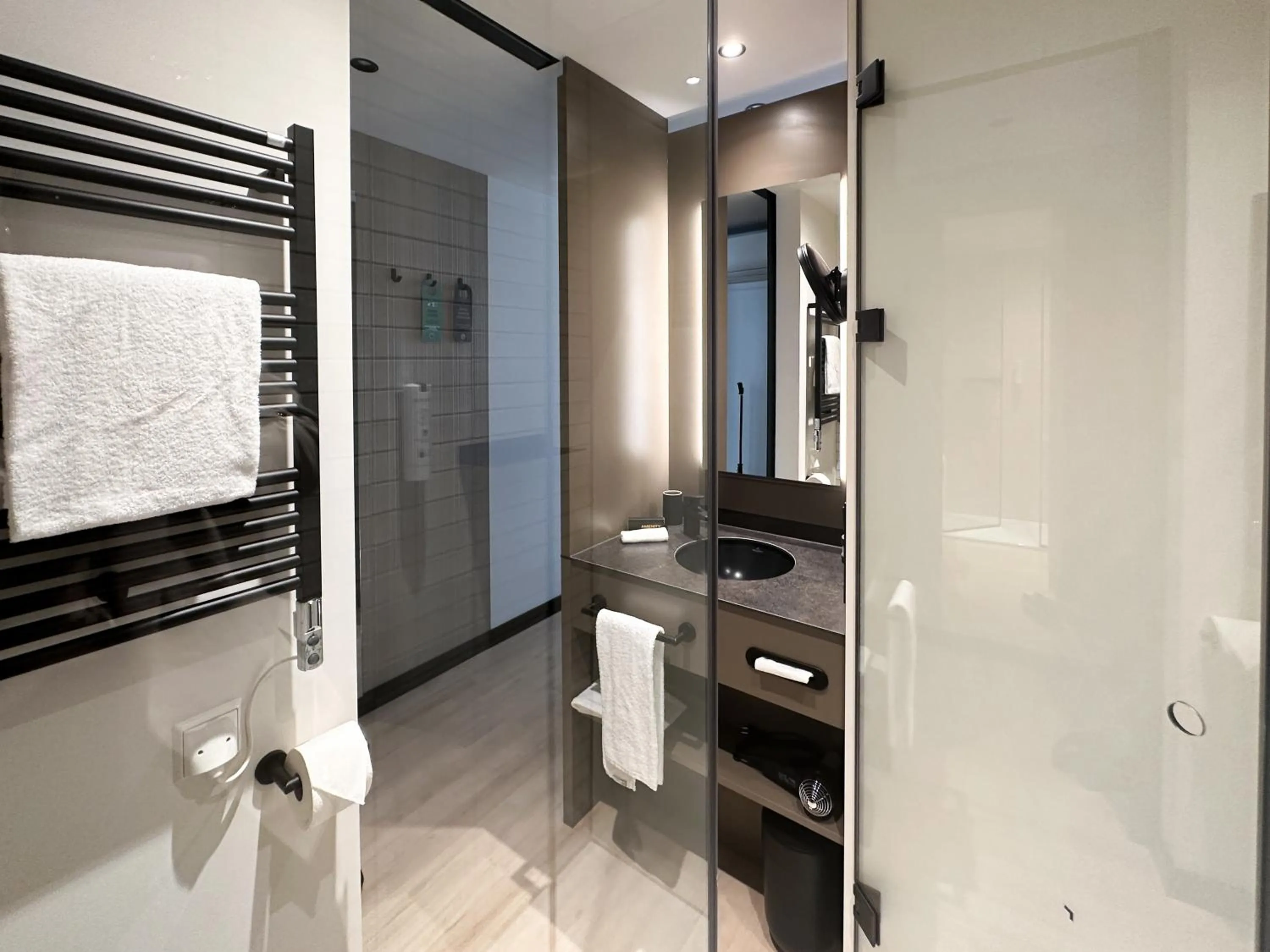 Bathroom in Wessinger