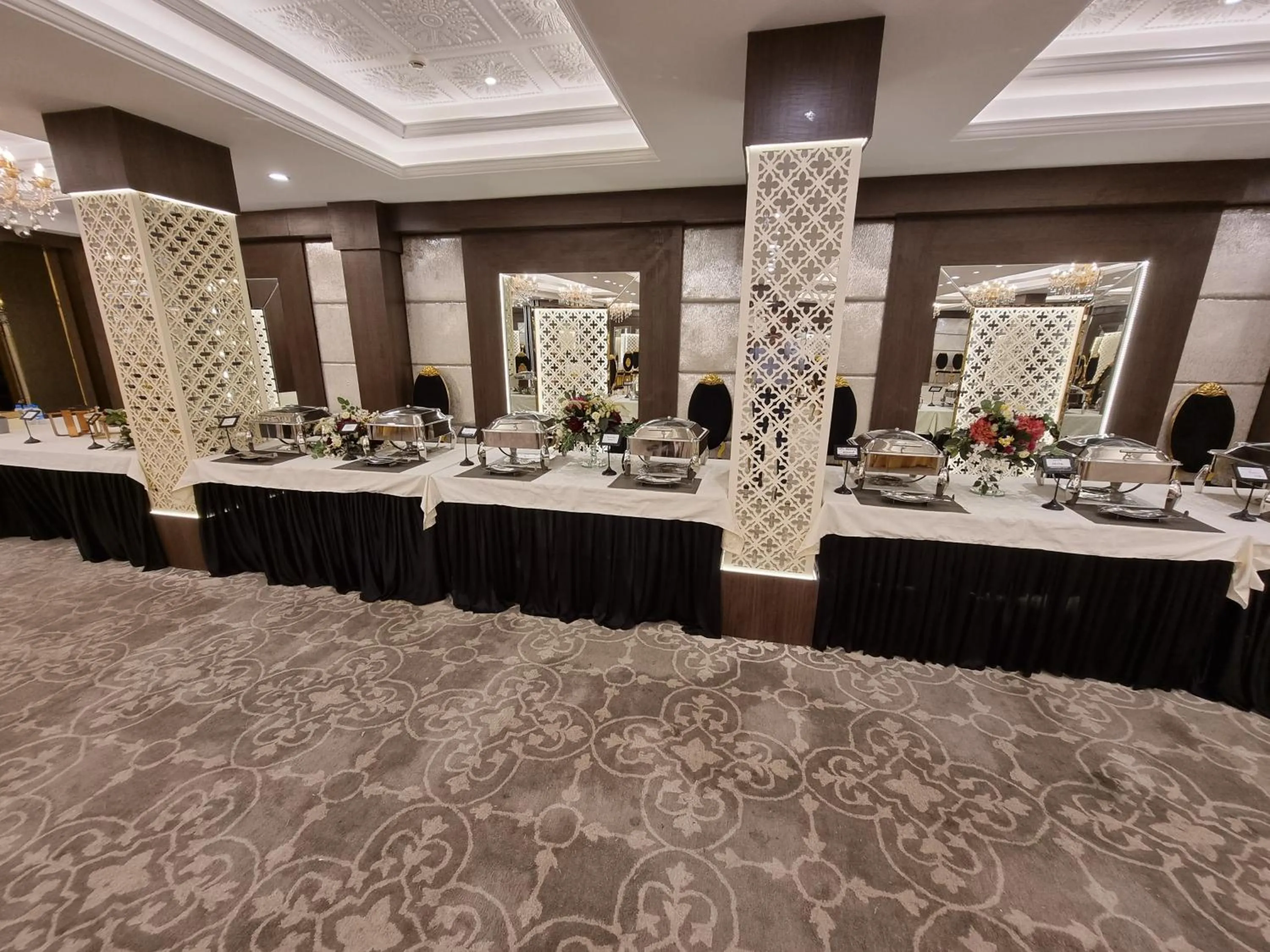 Banquet/Function facilities in Hotel CASA Aishbagh