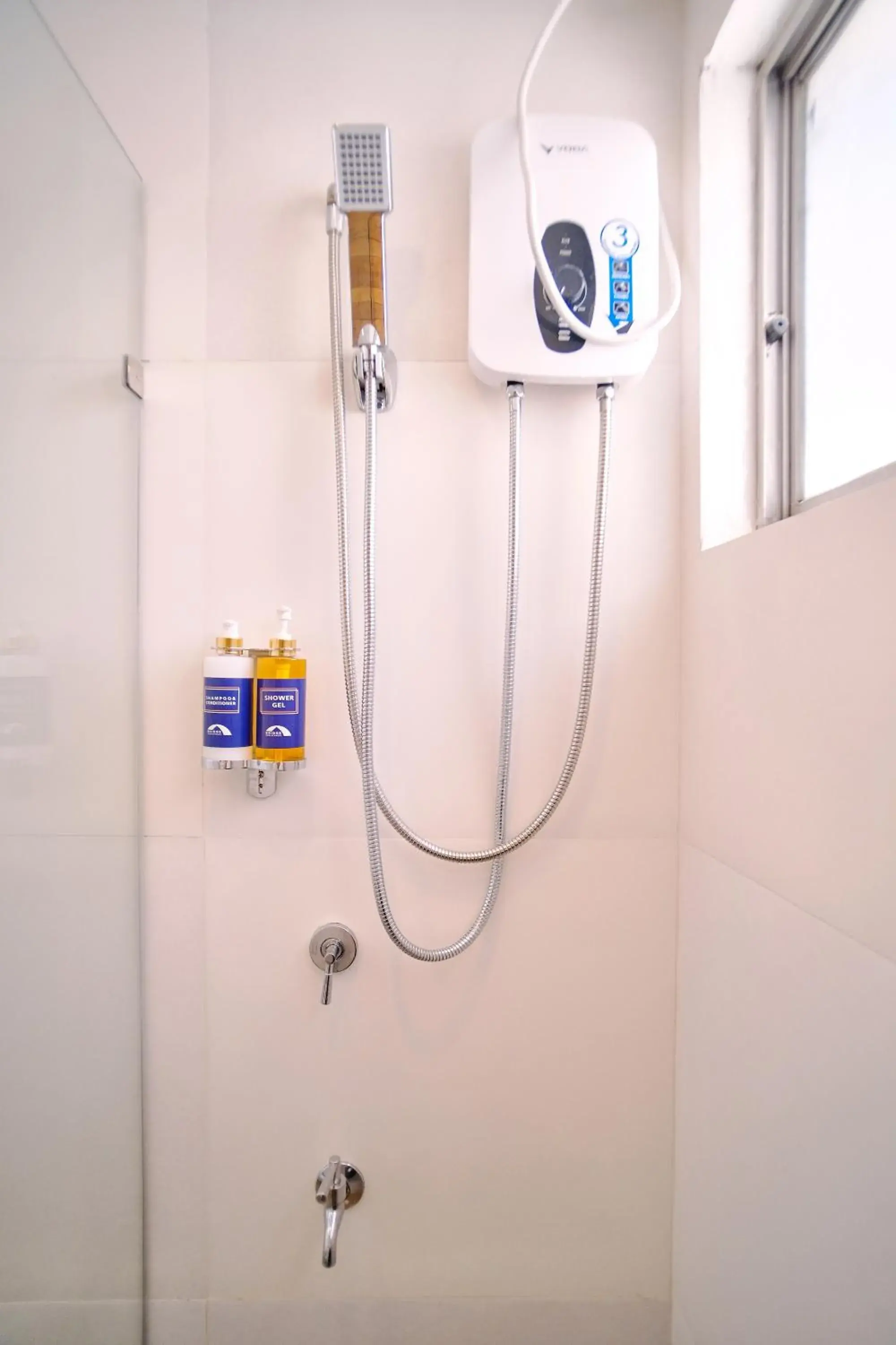 Deluxe Double Room in Bridge Hotel Express Deluxe Double Room in Bridge Hotel Express