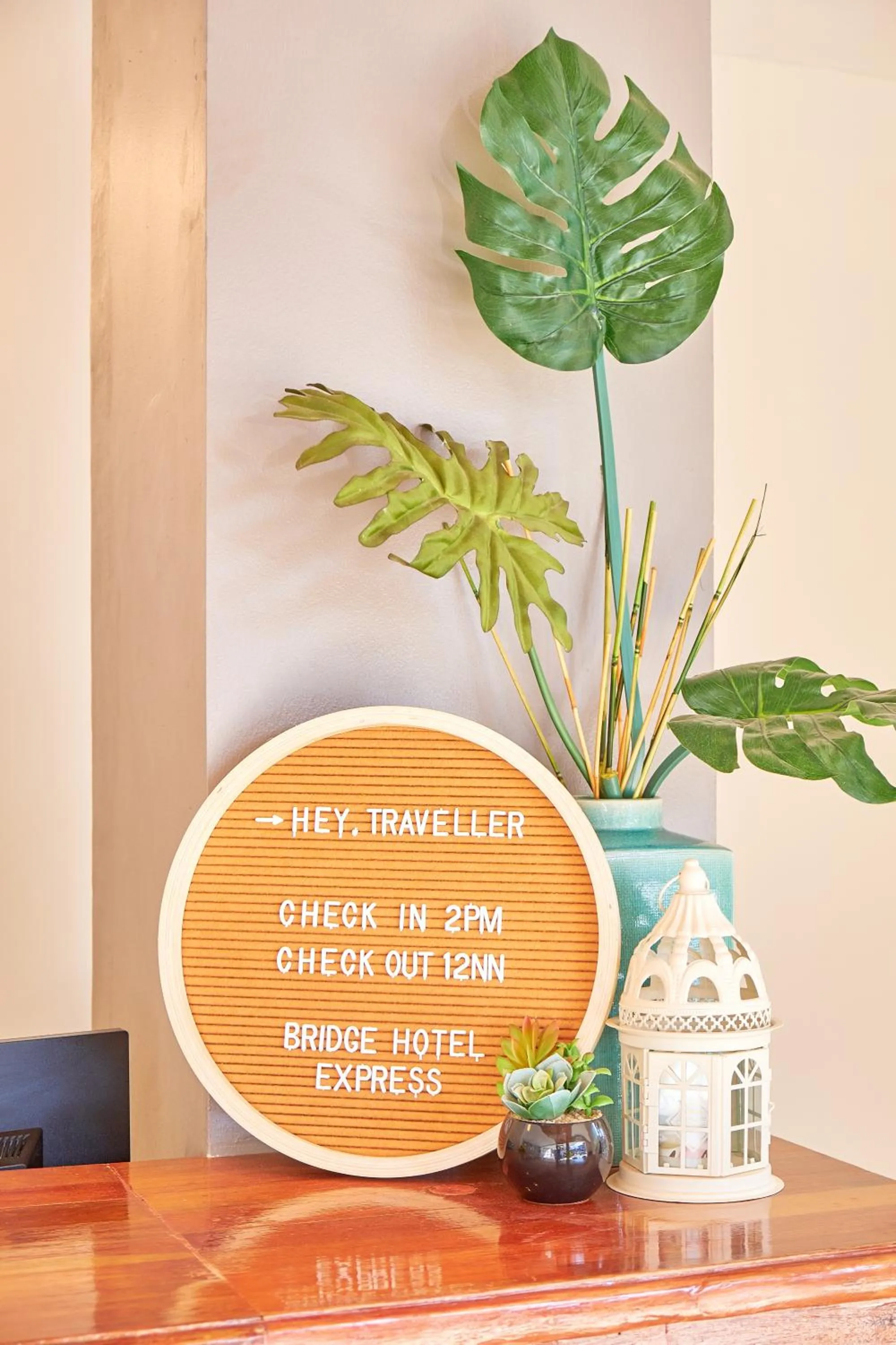 Lobby or reception in Bridge Hotel Express