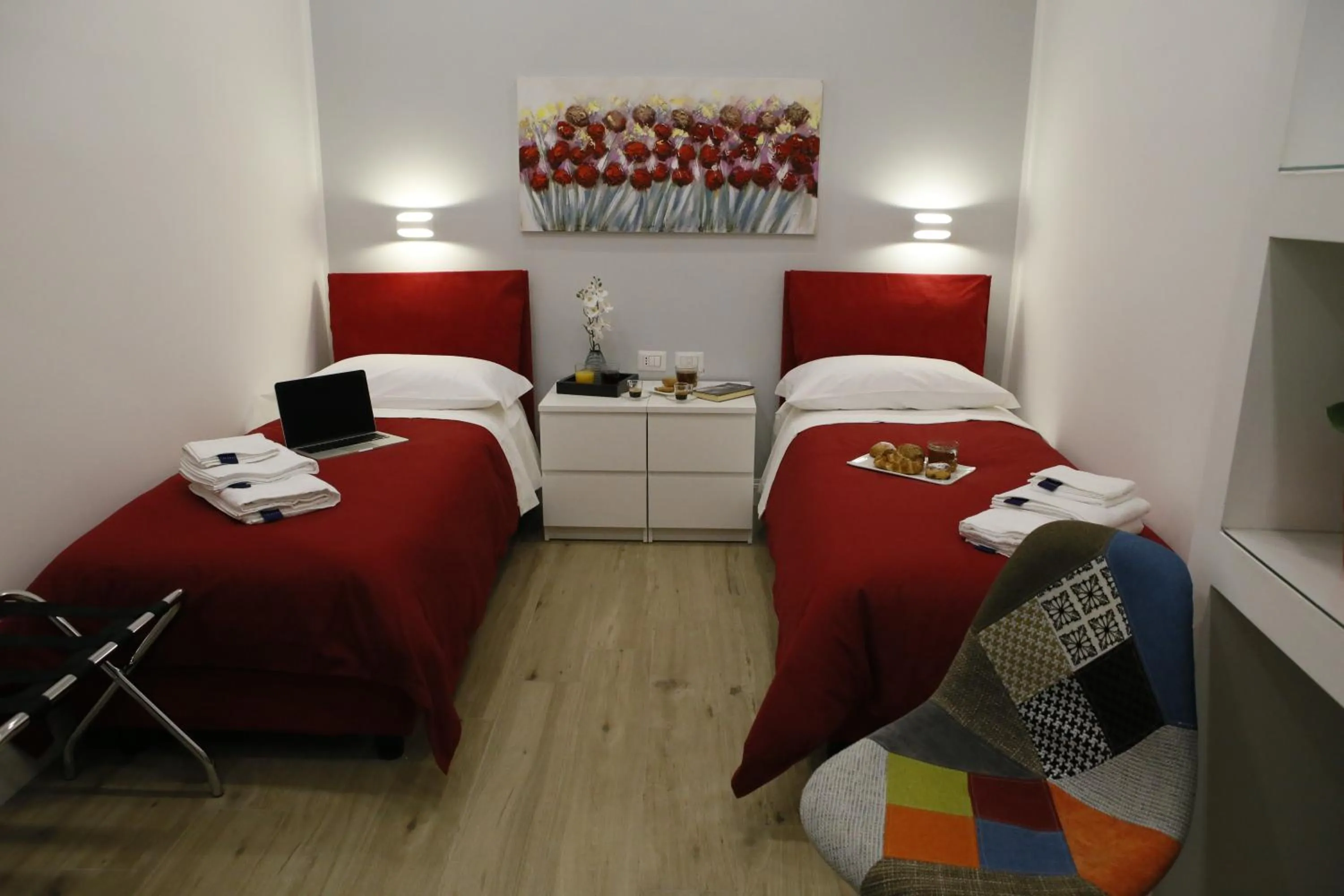 Bedroom, Bed in Porta San Gennaro