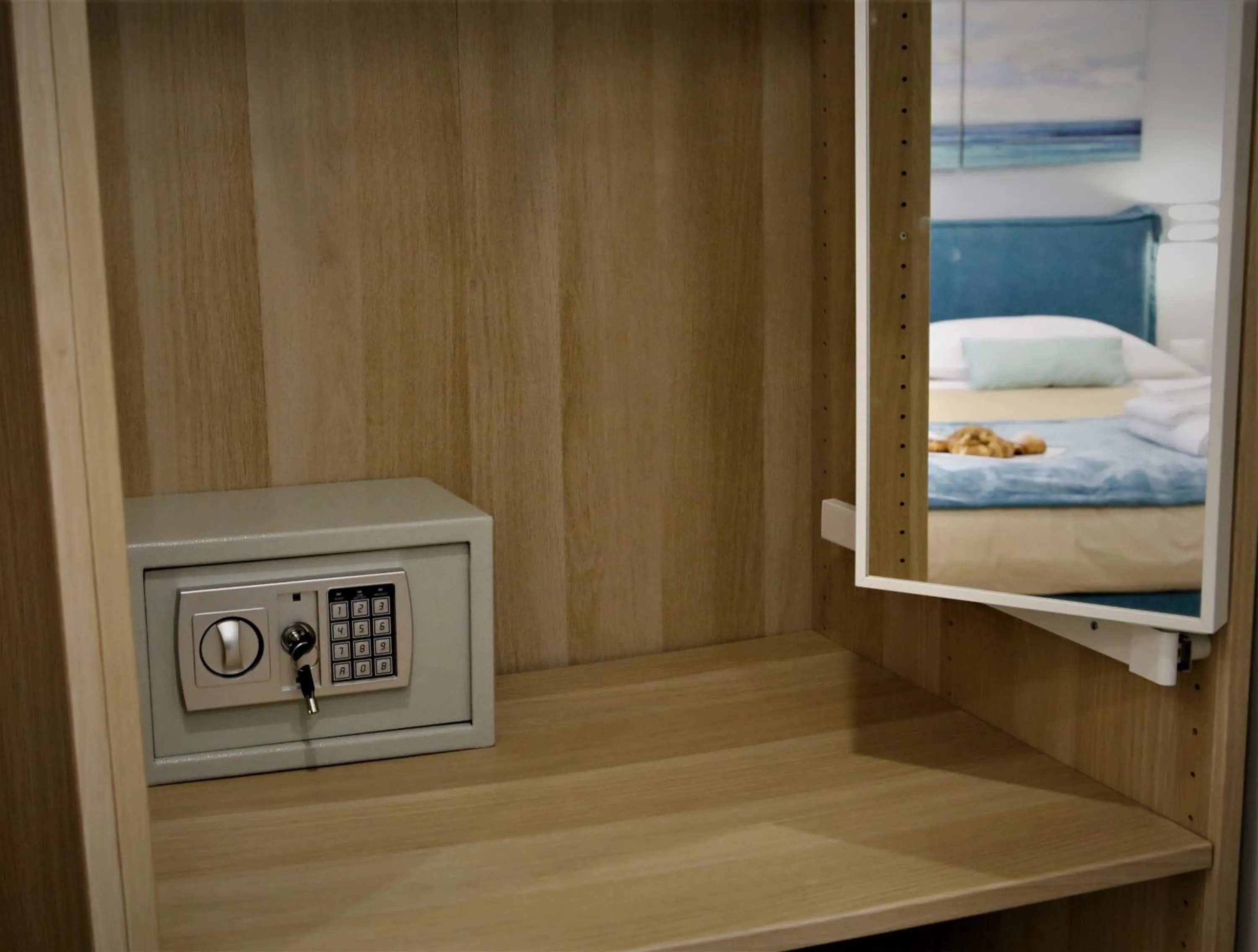 safe, Bed in Porta San Gennaro