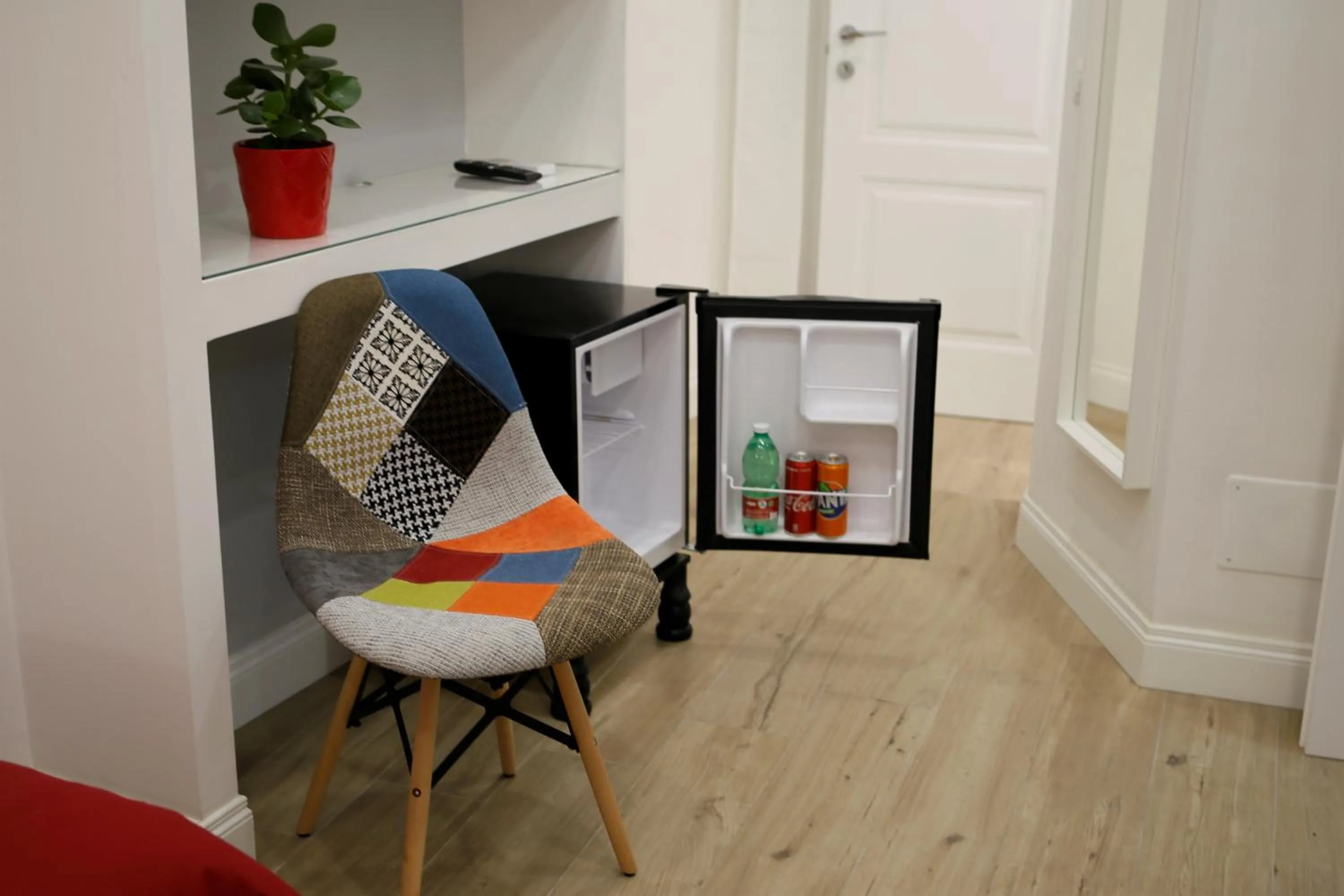 Seating area in Porta San Gennaro