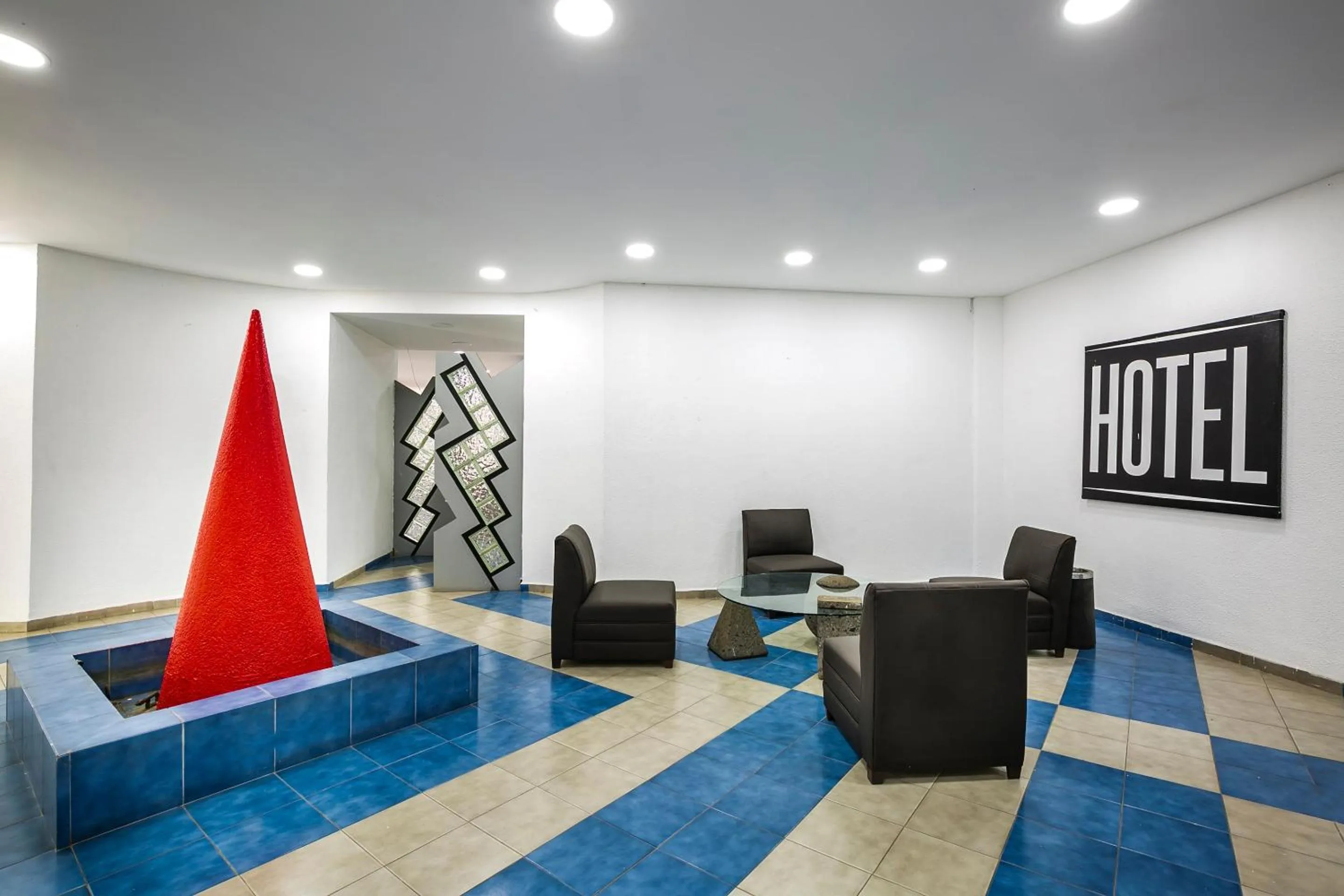 Lobby or reception in Capital O Hotel Casa Blanca, Morelia