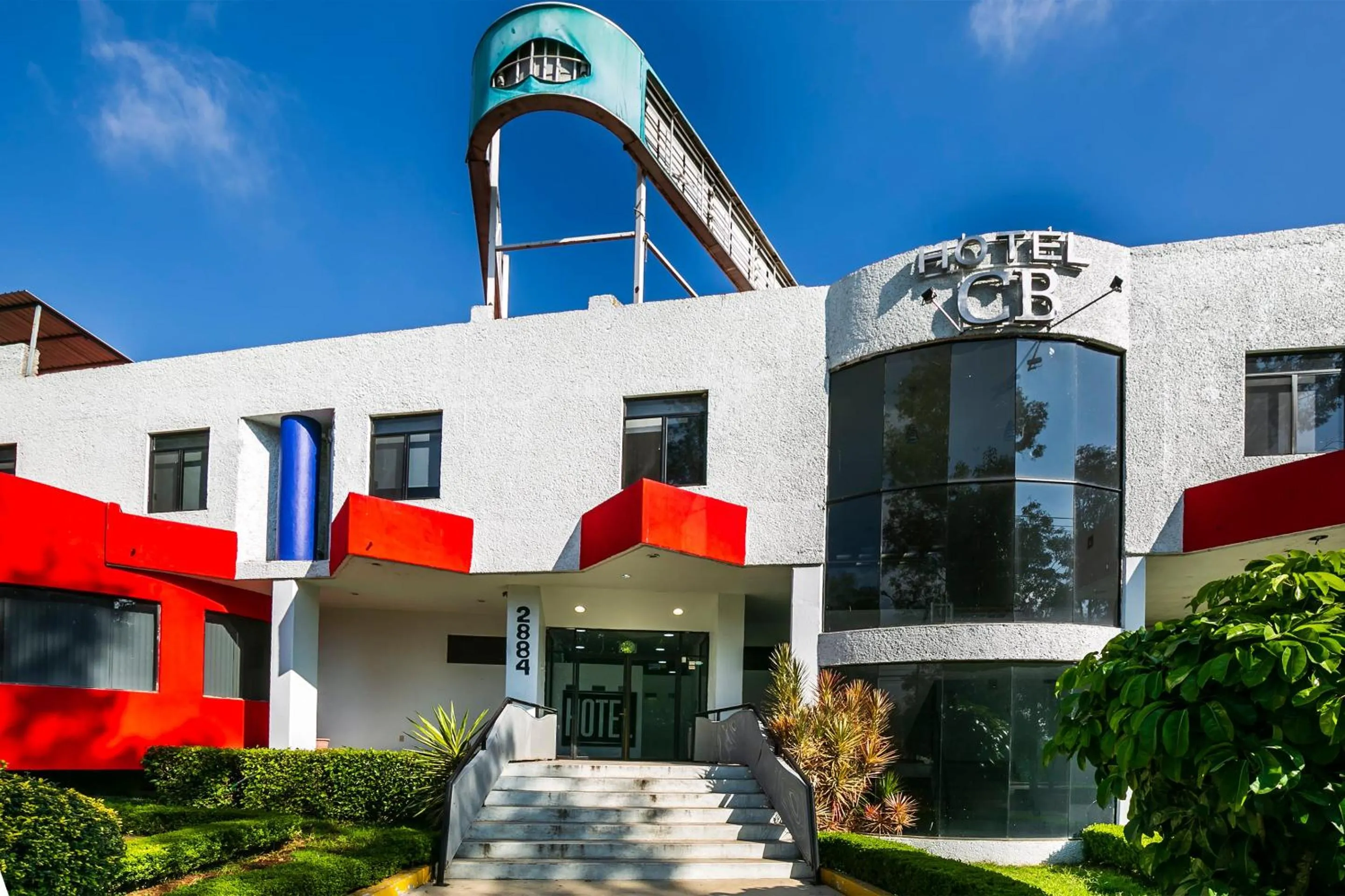 Facade/entrance in Capital O Hotel Casa Blanca, Morelia