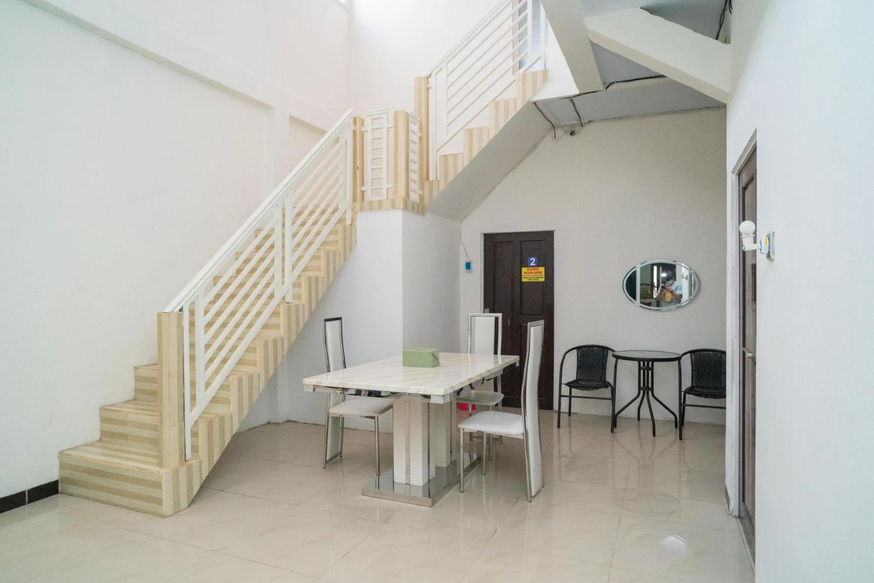 Property building in RedDoorz Syariah near Jalan A Yani KM 8 Citraland