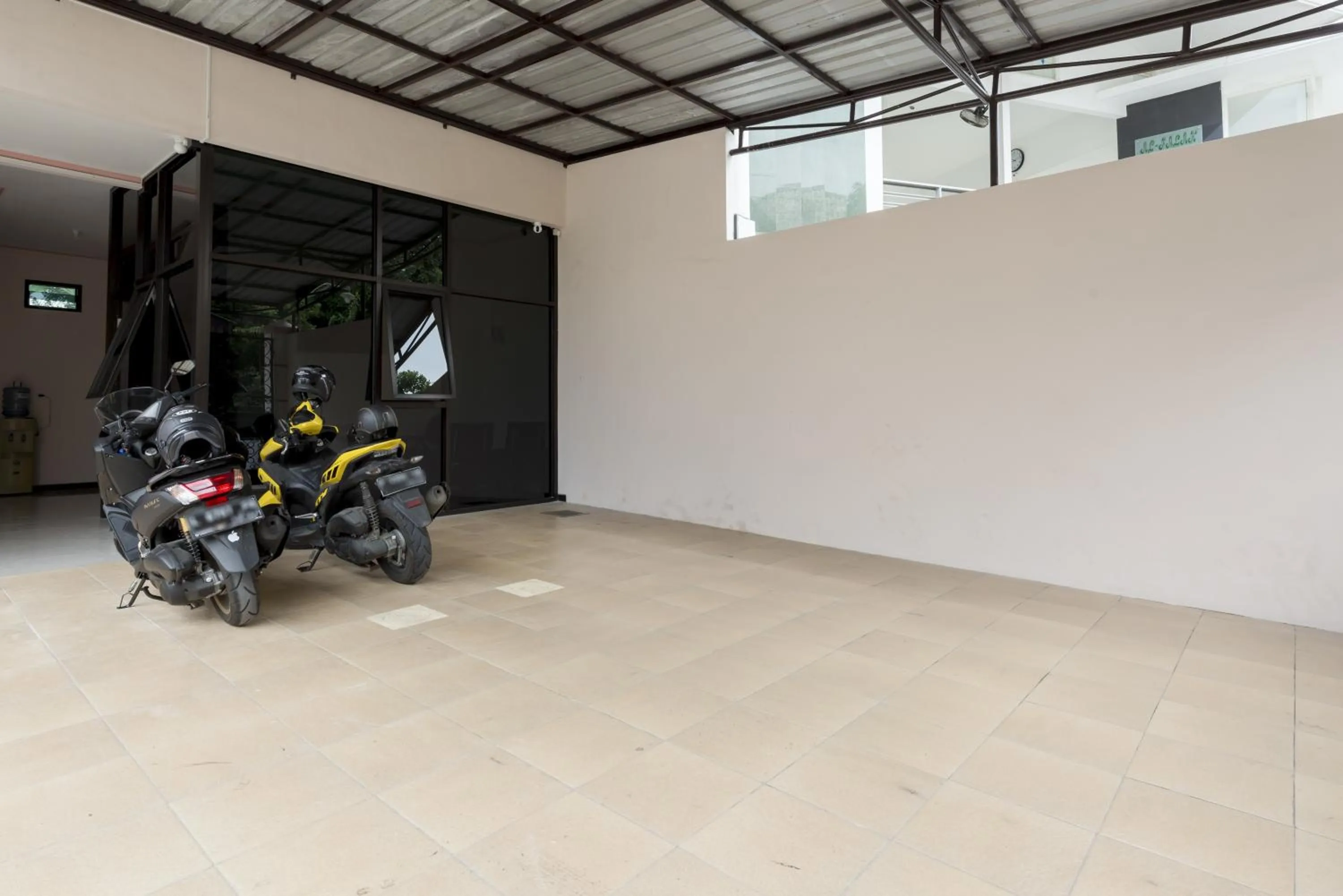 KoolKost Syariah near UPN Veteran