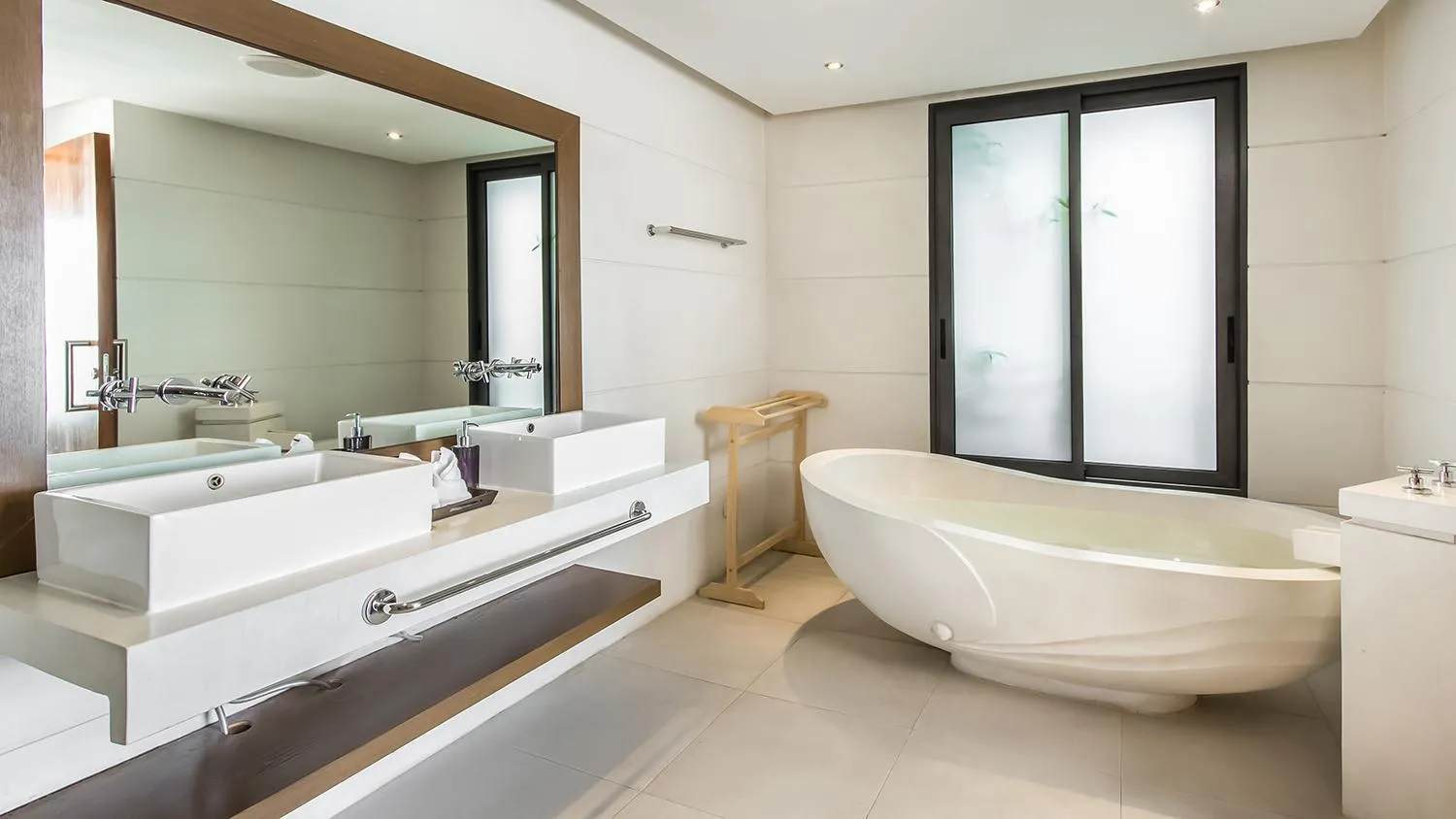 Four-Bedroom Villa in Villa Samayra - An Oceanfront Pool Villa, Koh Samui