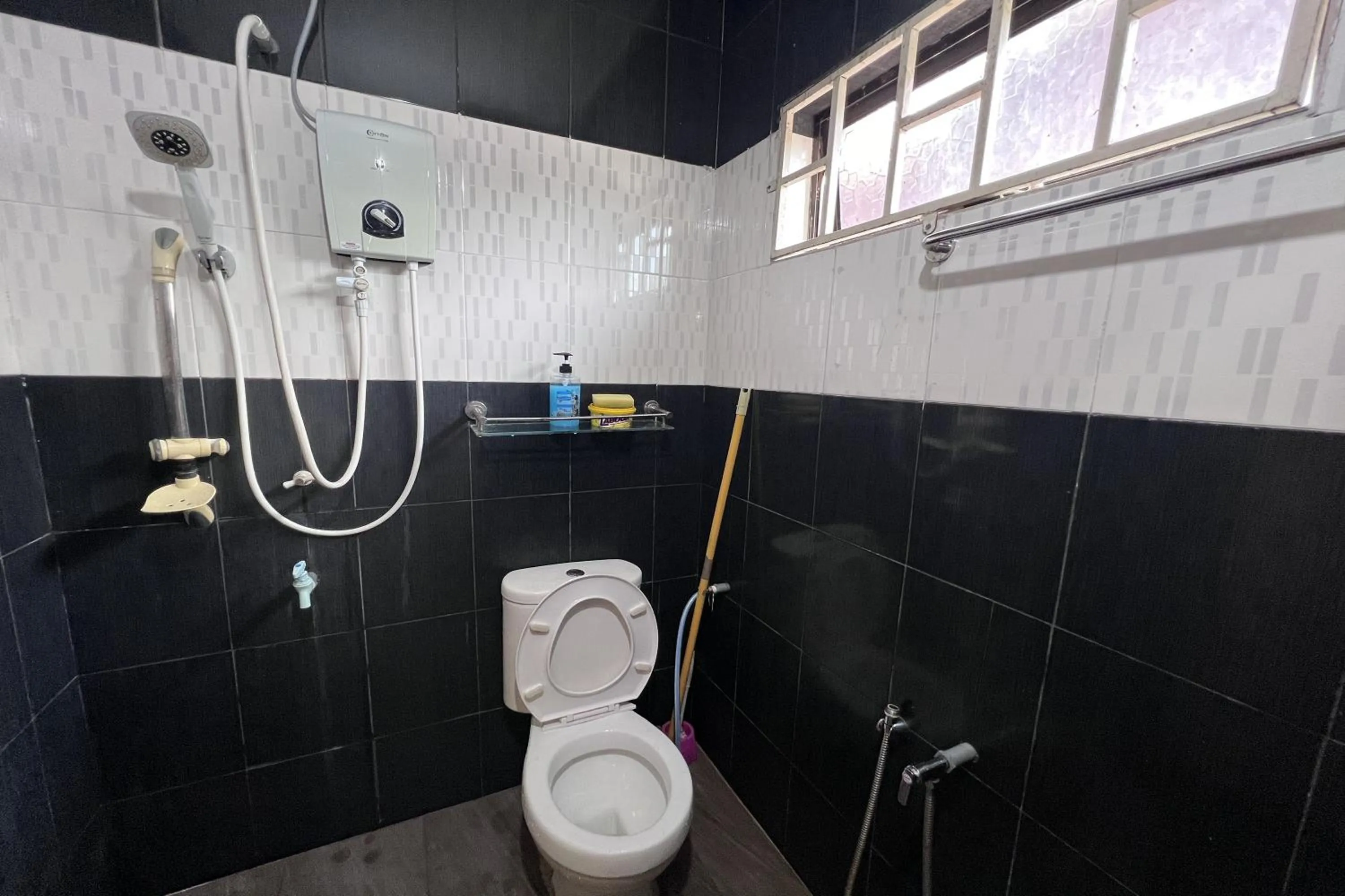 Bathroom in Nurbayu Chalet, Kemaman