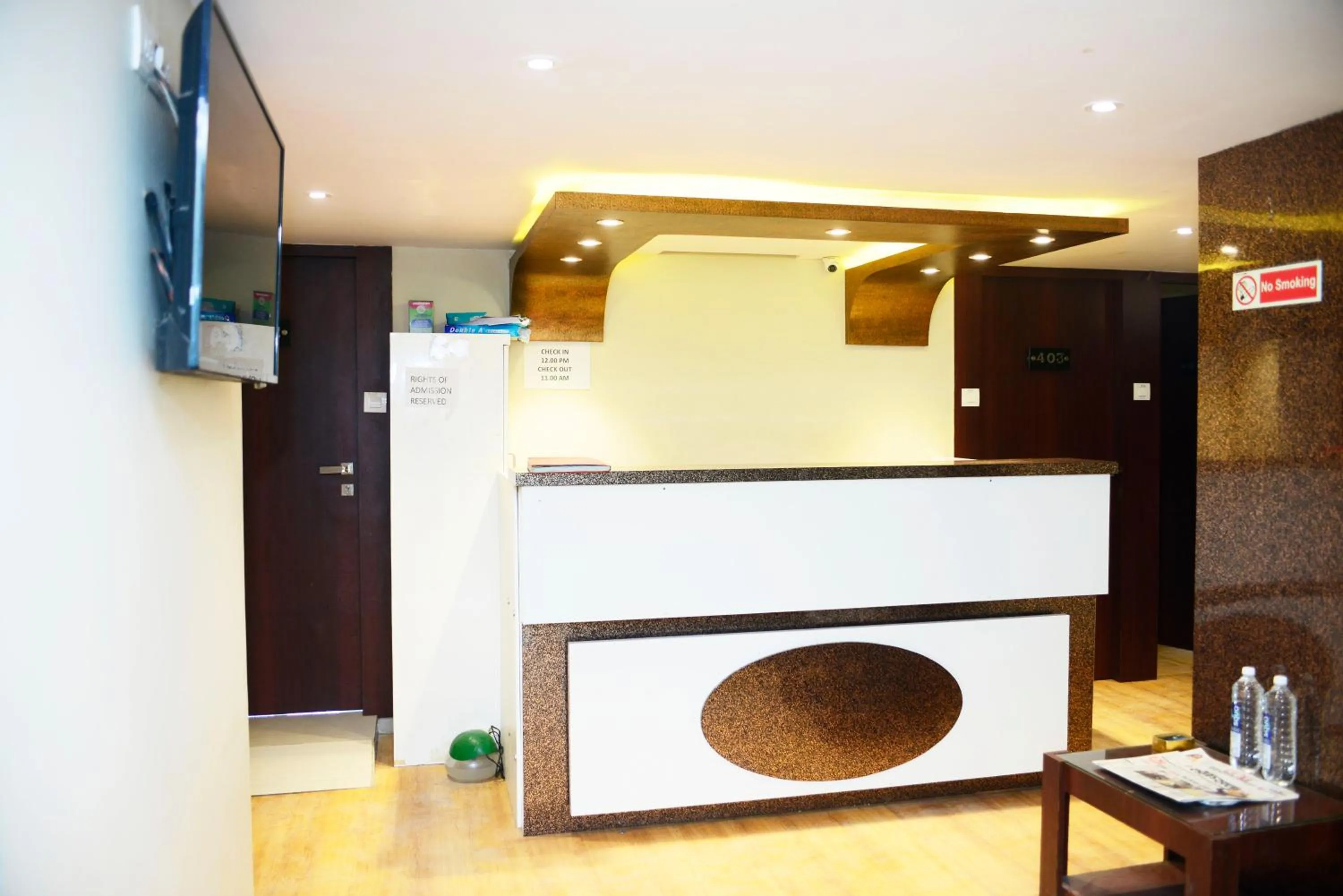 Lobby or reception in Hotel Malad Inn opposite Malad Railway Station
