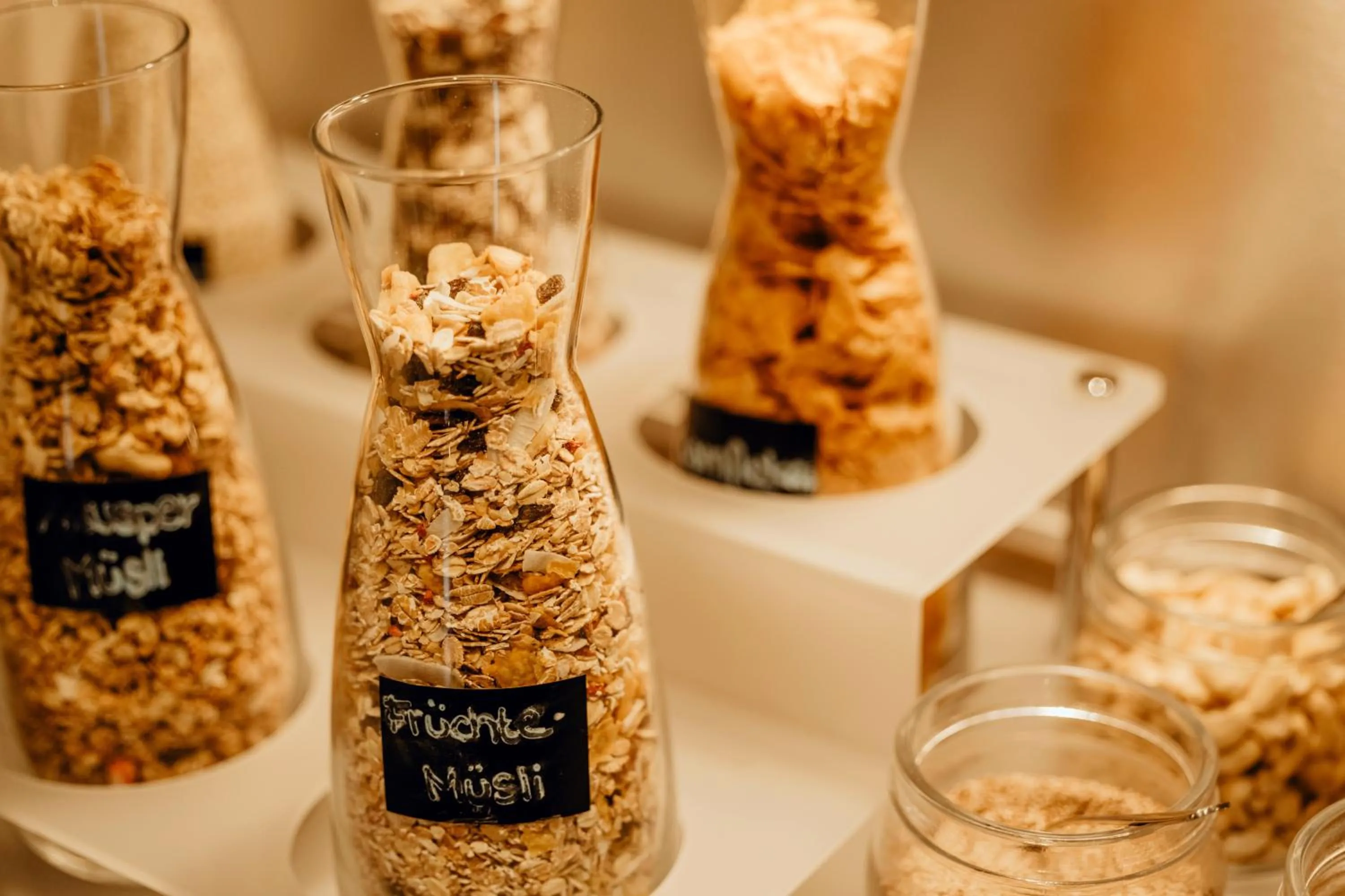 Restaurant/places to eat in Aparthotel Christine