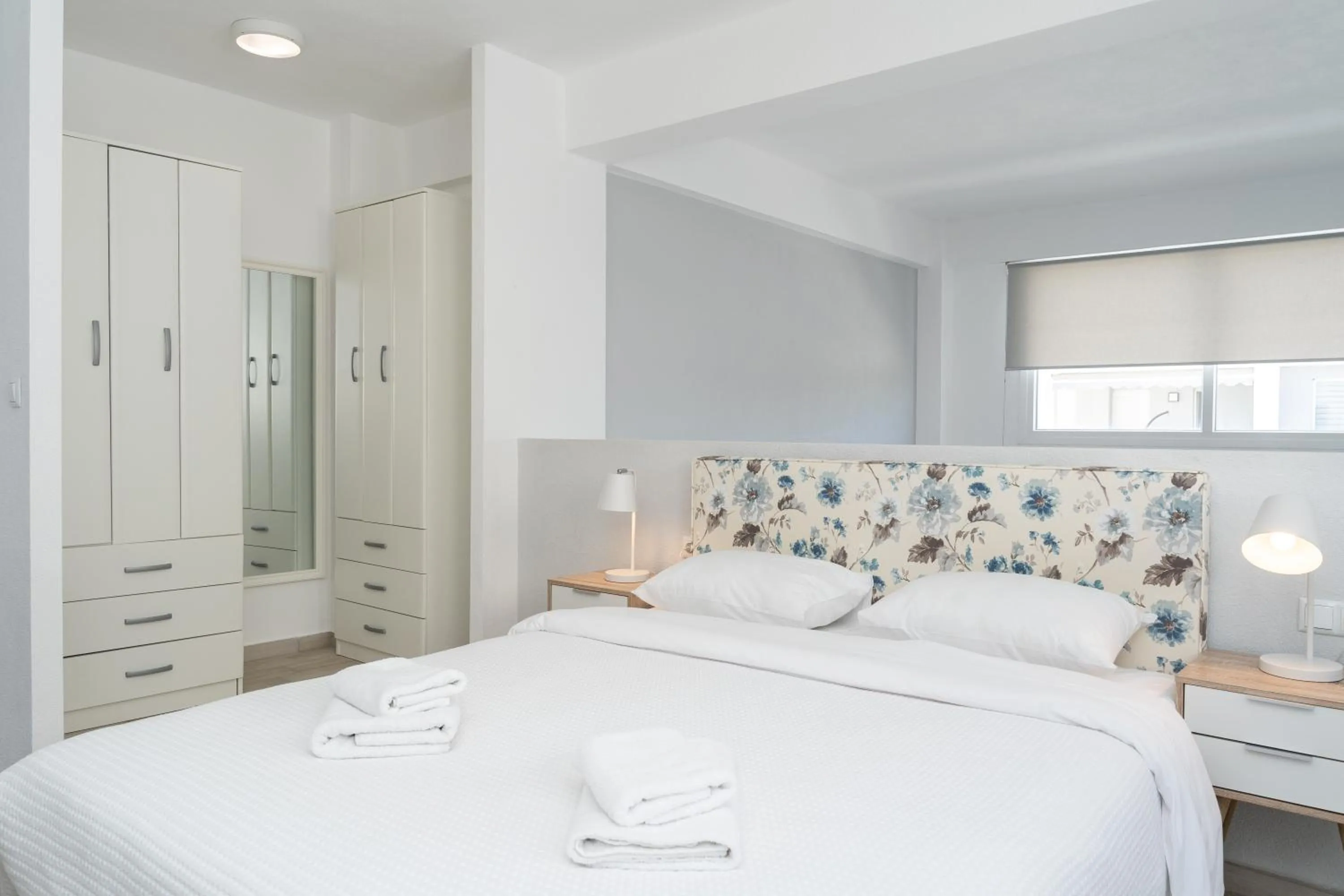 Bedroom, Bed in Thalassa & Thalassa Prive Residential Complex