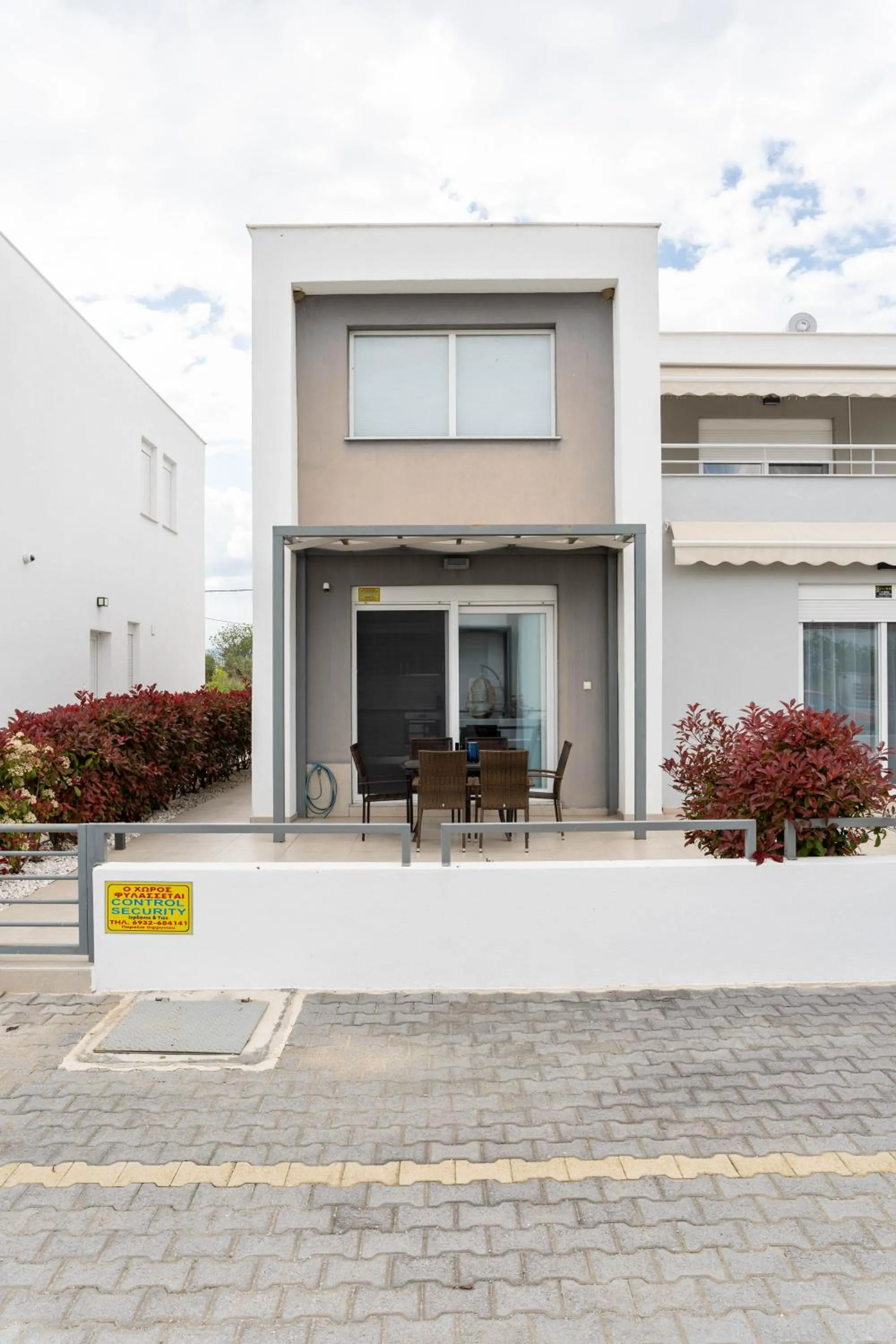 Property building in Thalassa & Thalassa Prive Residential Complex