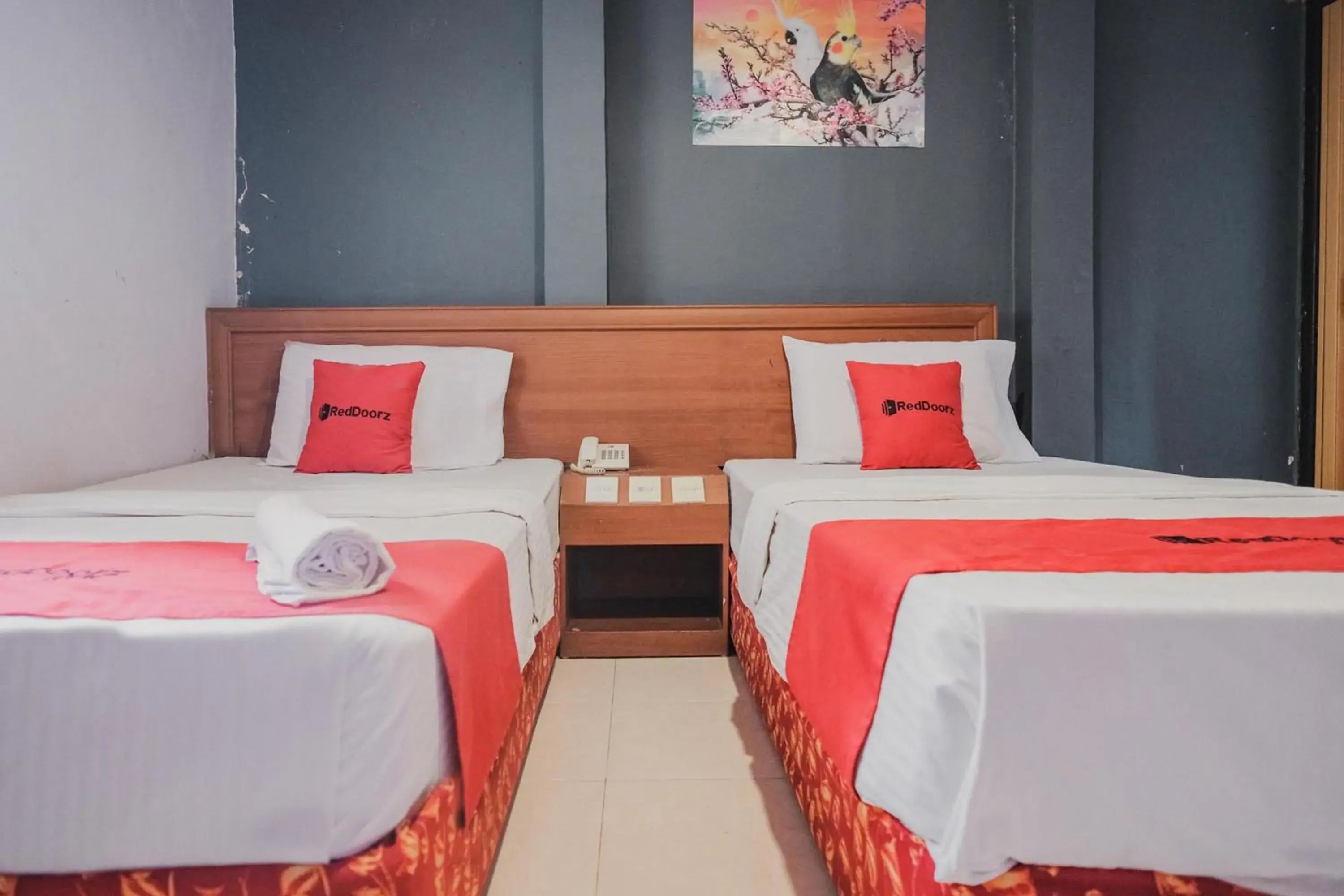 Standard Twin Room in Reddoorz near Nagoya Hill Mall Batam 5 Standard Twin Room in Reddoorz near Nagoya Hill Mall Batam 5