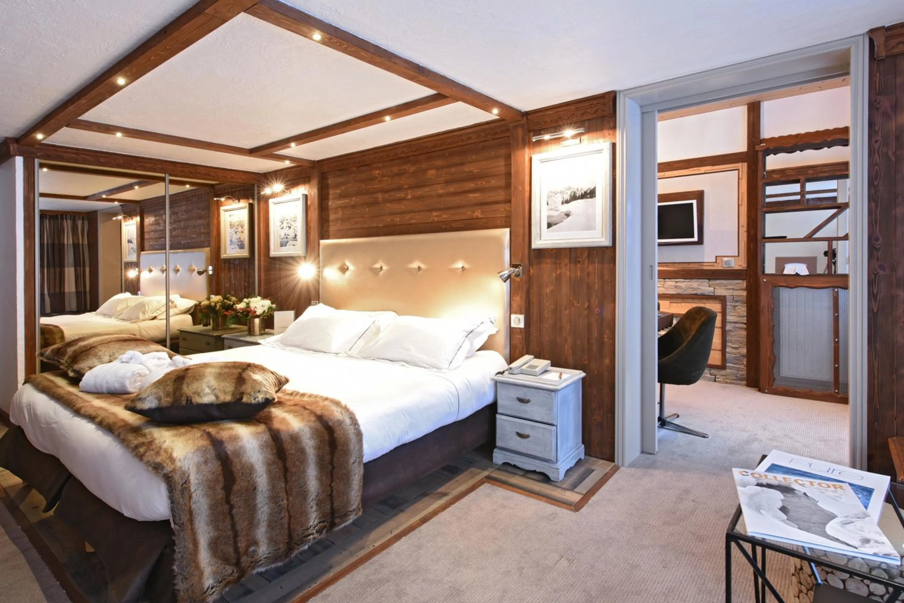 Bed in Hôtel Les Sherpas