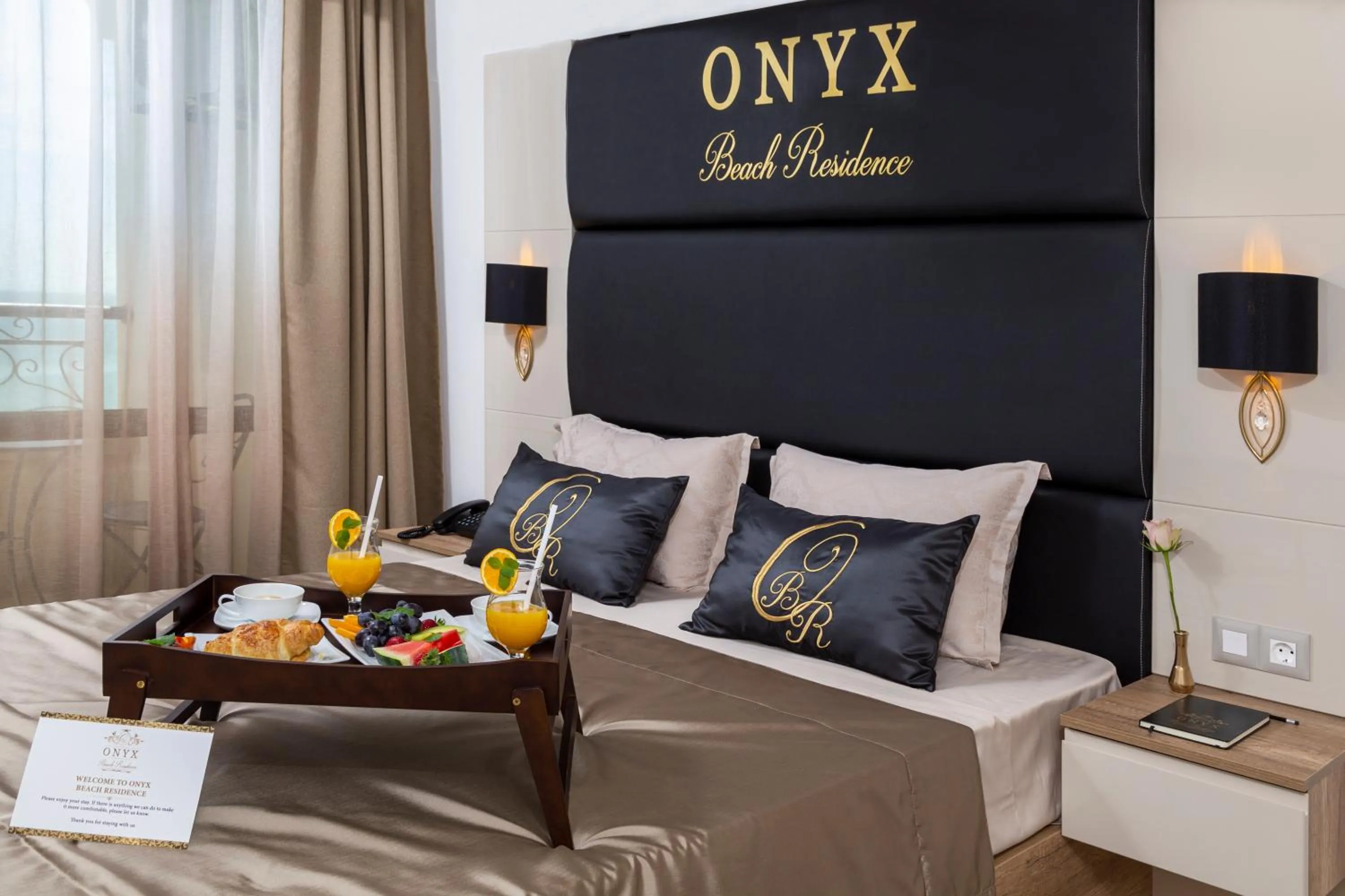 Bed in Onyx Beach Residence - Free Beach Access & Parking