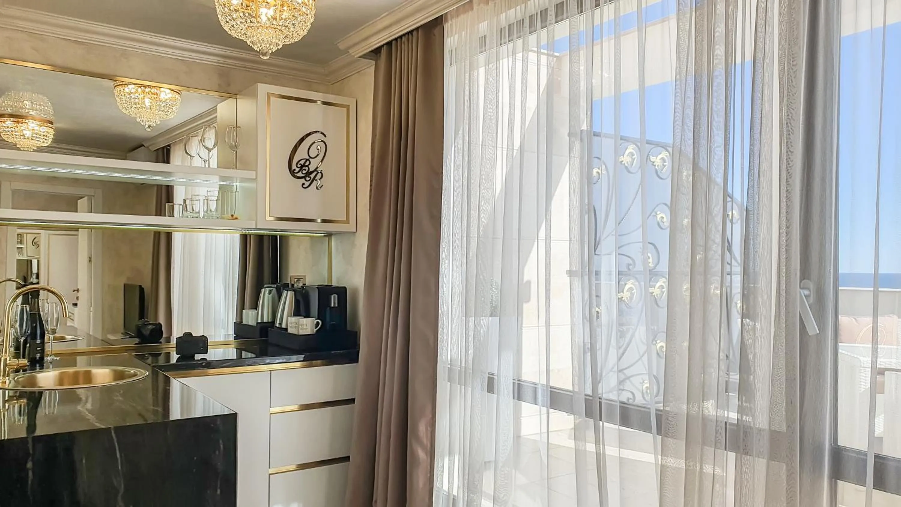 Kitchen or kitchenette in Onyx Beach Residence - Free Beach Access & Parking