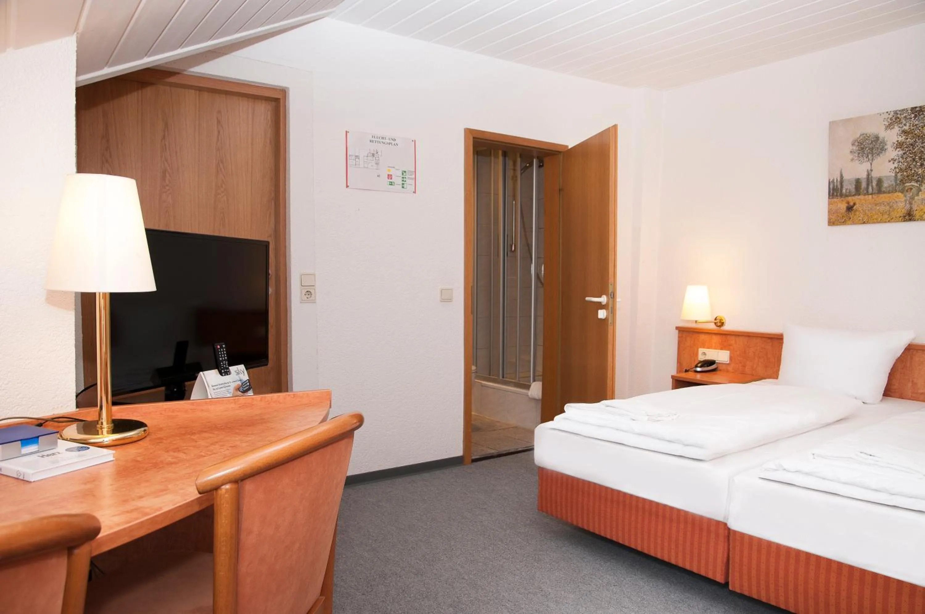 Bedroom, Bed in Hotel Sonne