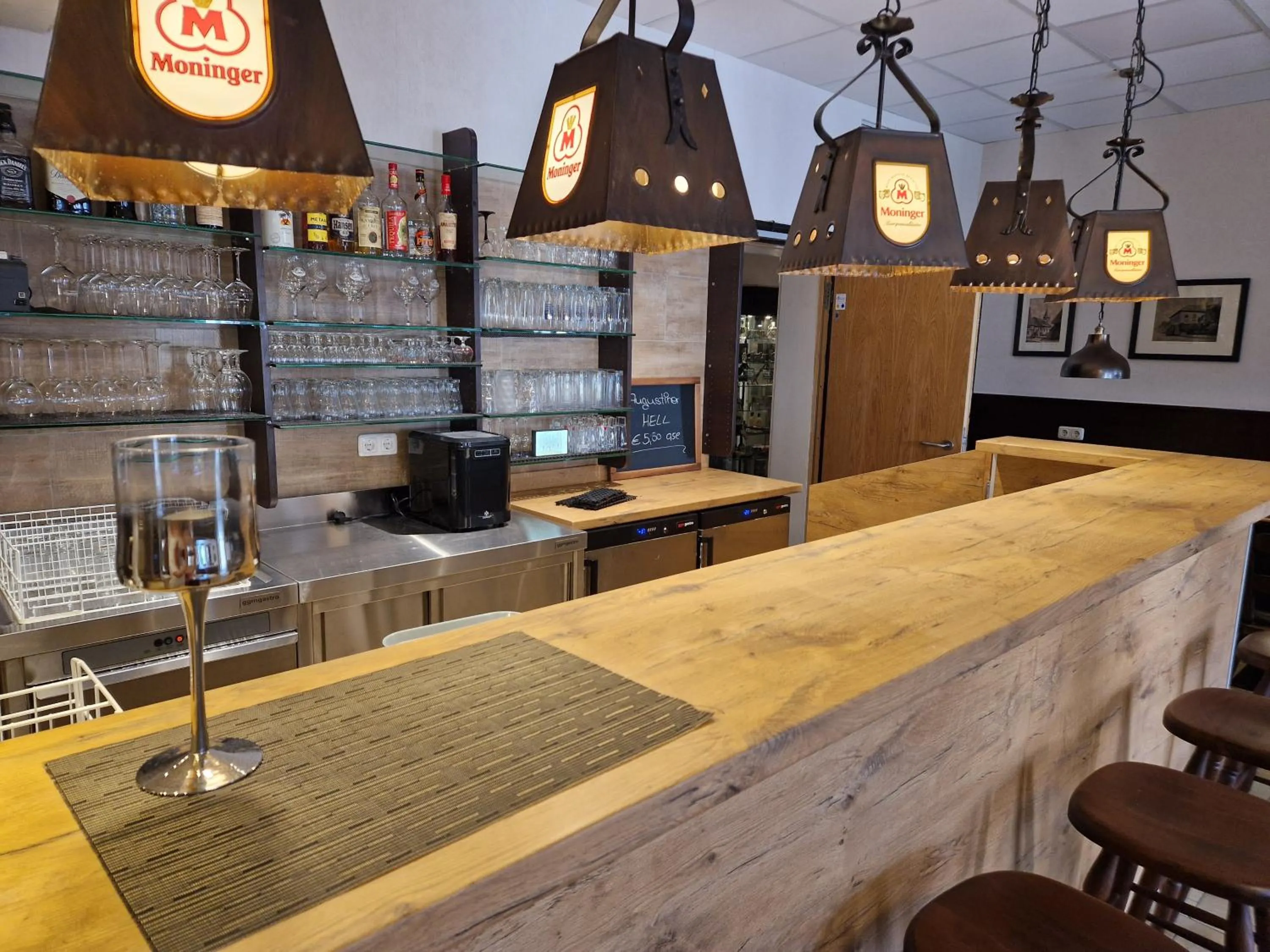 Restaurant/places to eat in Hotel Sonne