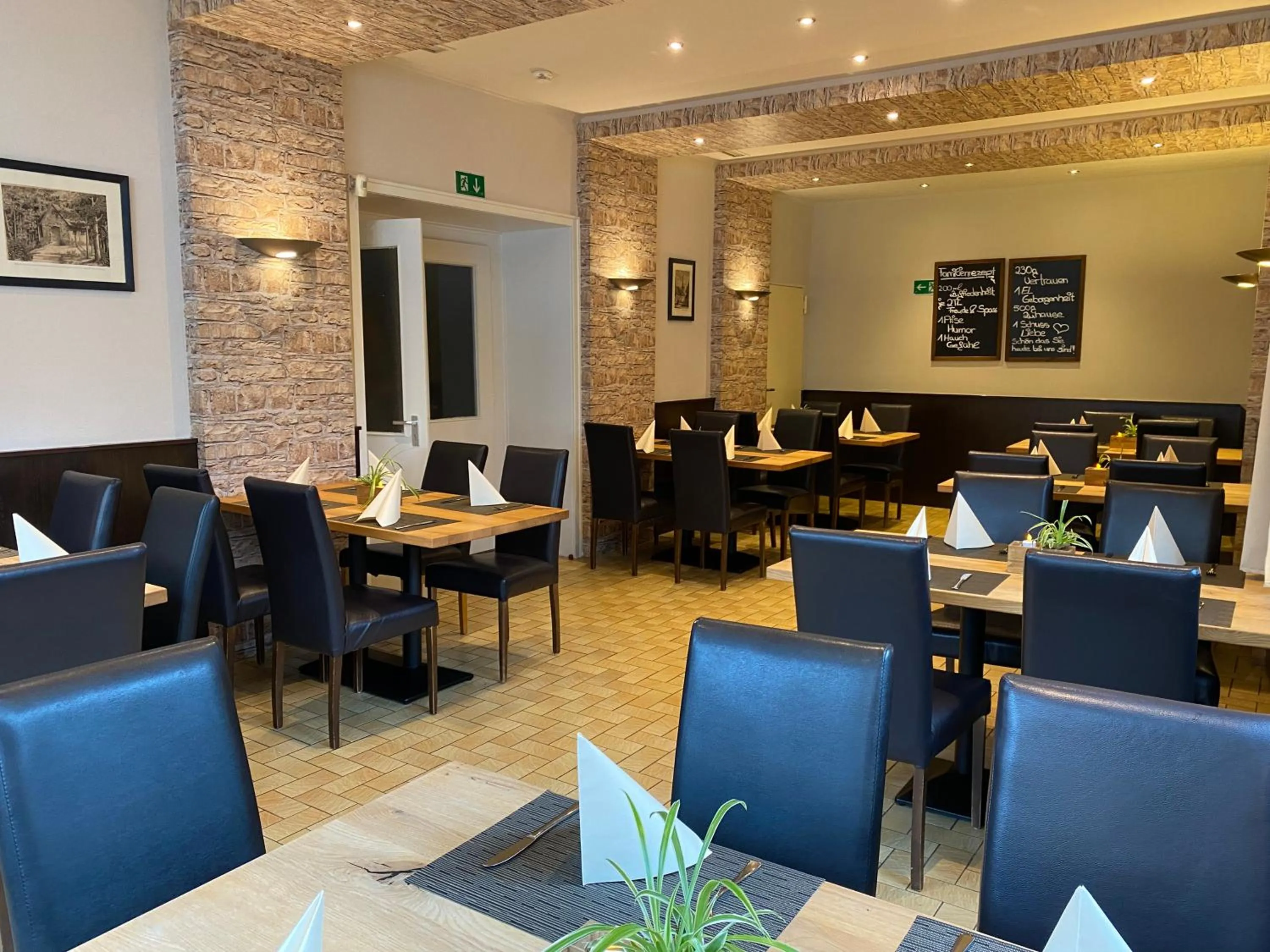 Restaurant/places to eat in Hotel Sonne