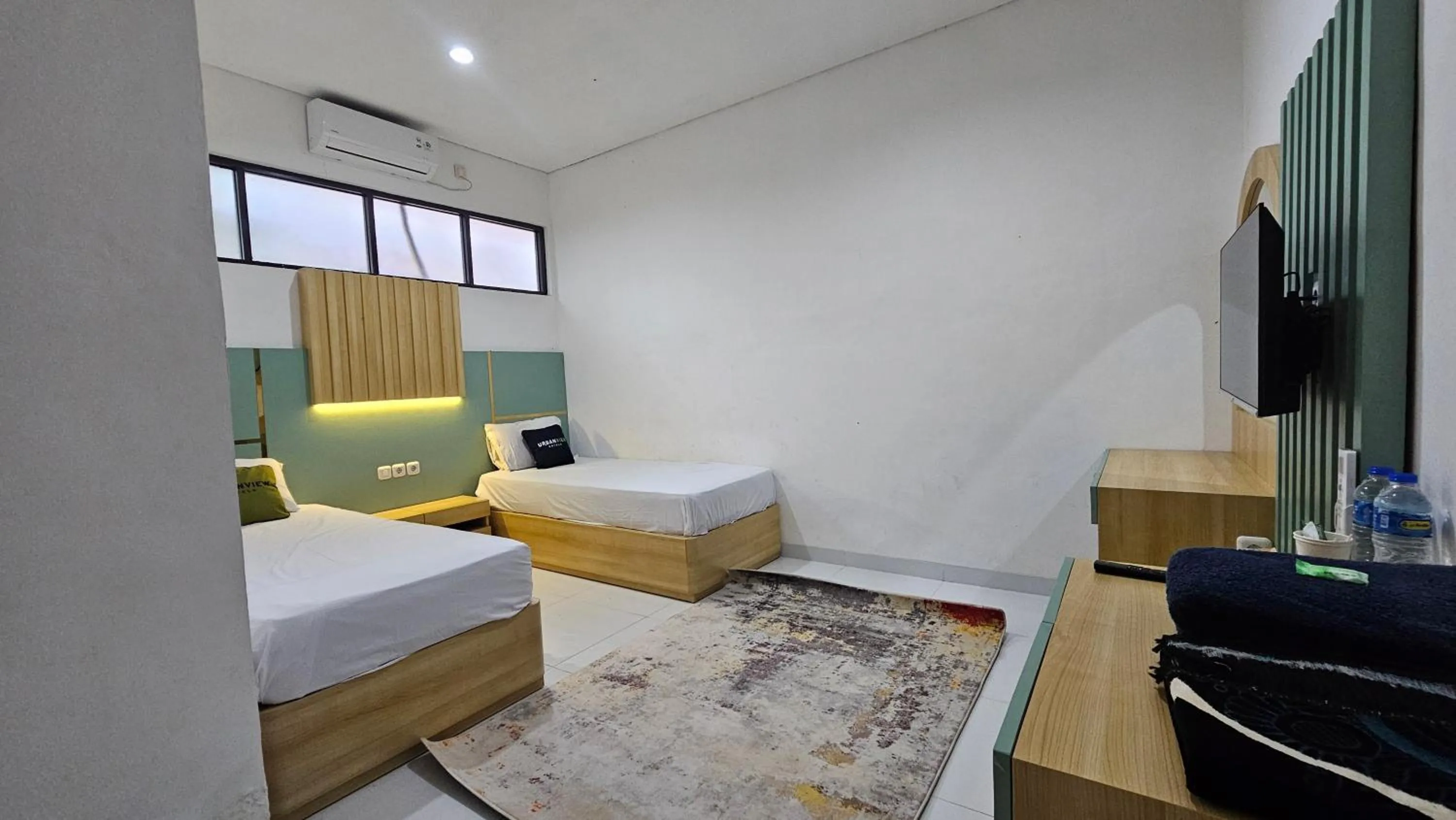 Bedroom, Bed in Urbanview Villa Balong BHO Syariah Bandung