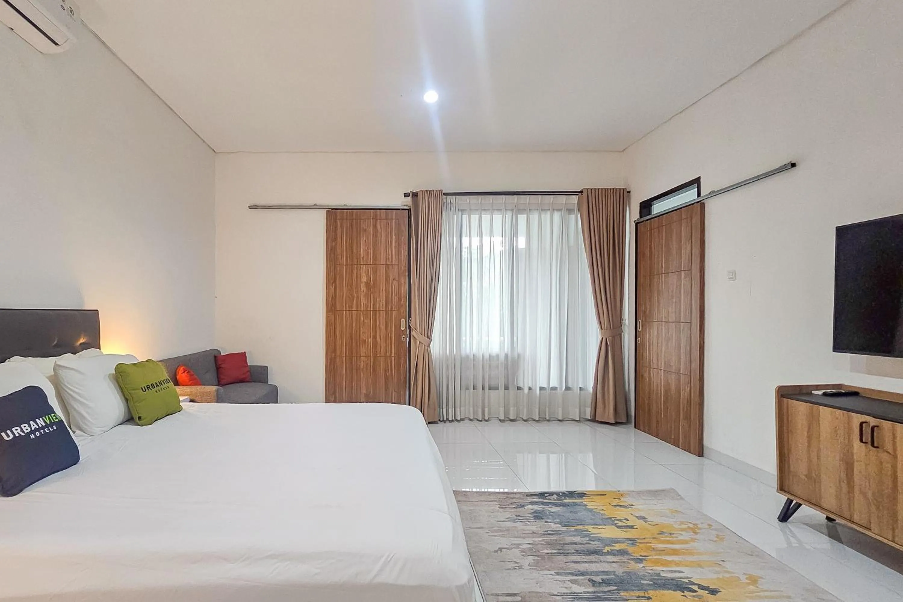 Bedroom, Bed in Urbanview Villa Balong BHO Syariah Bandung