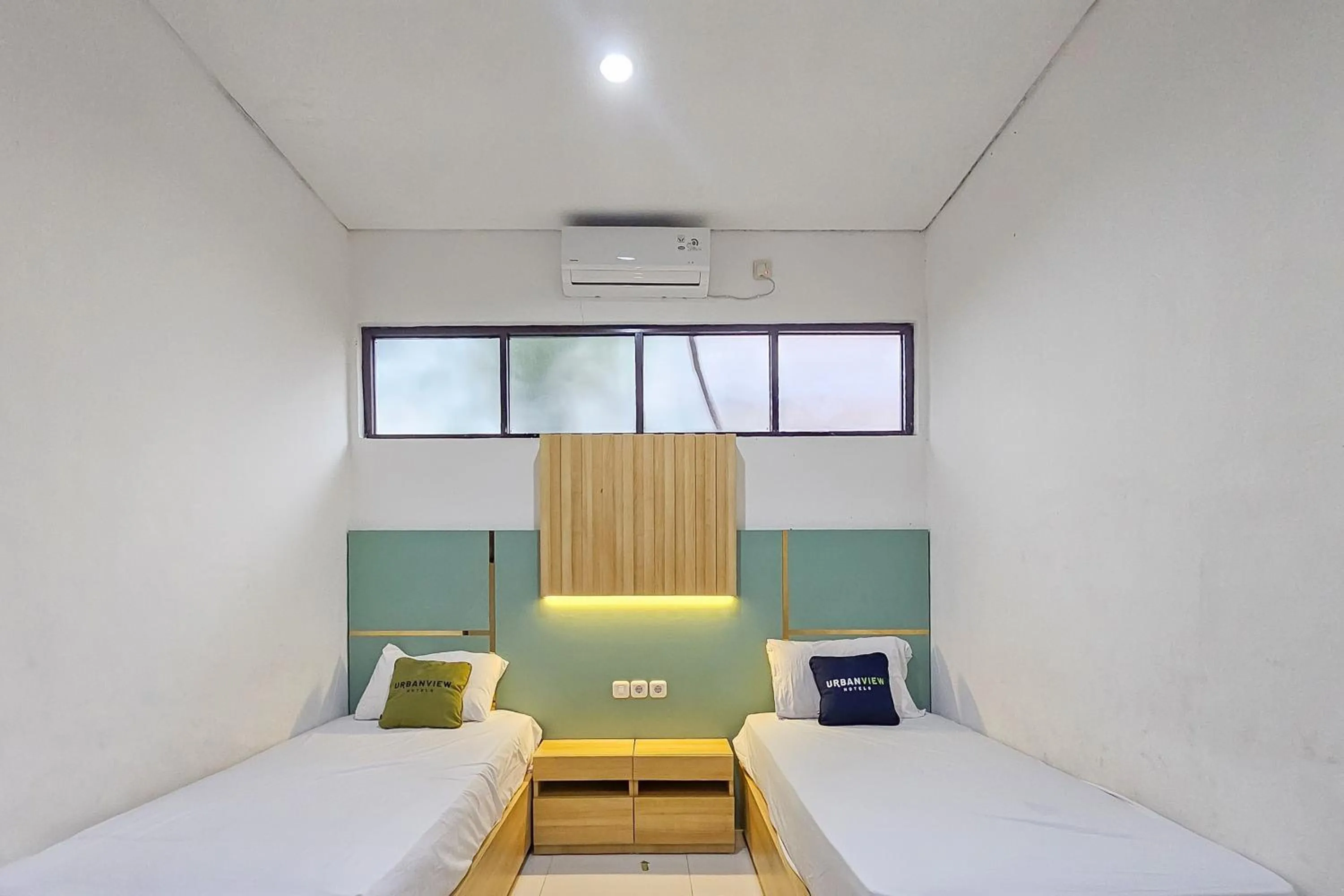 Bedroom, Bed in Urbanview Villa Balong BHO Syariah Bandung