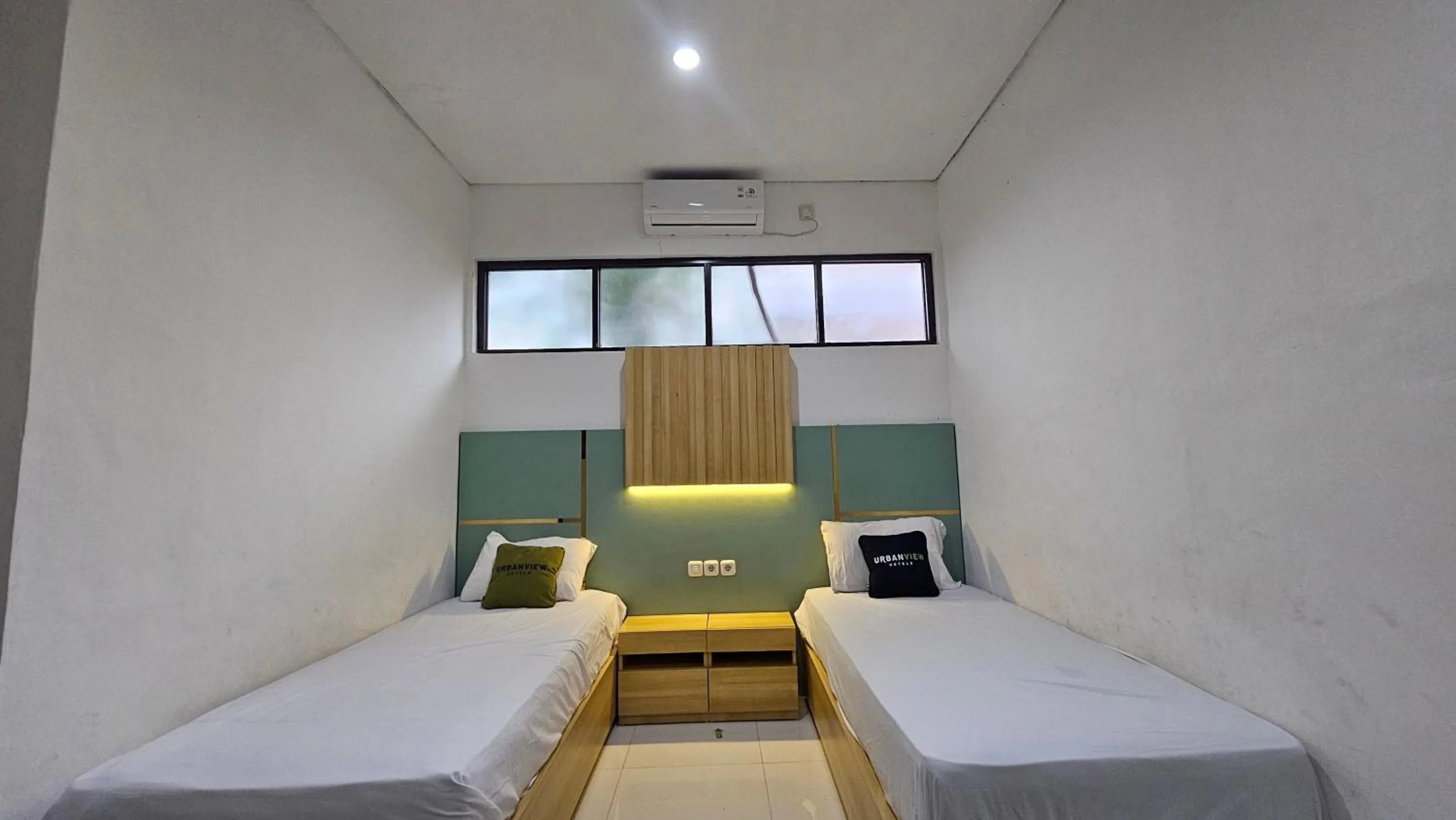 Bedroom, Bed in Urbanview Villa Balong BHO Syariah Bandung