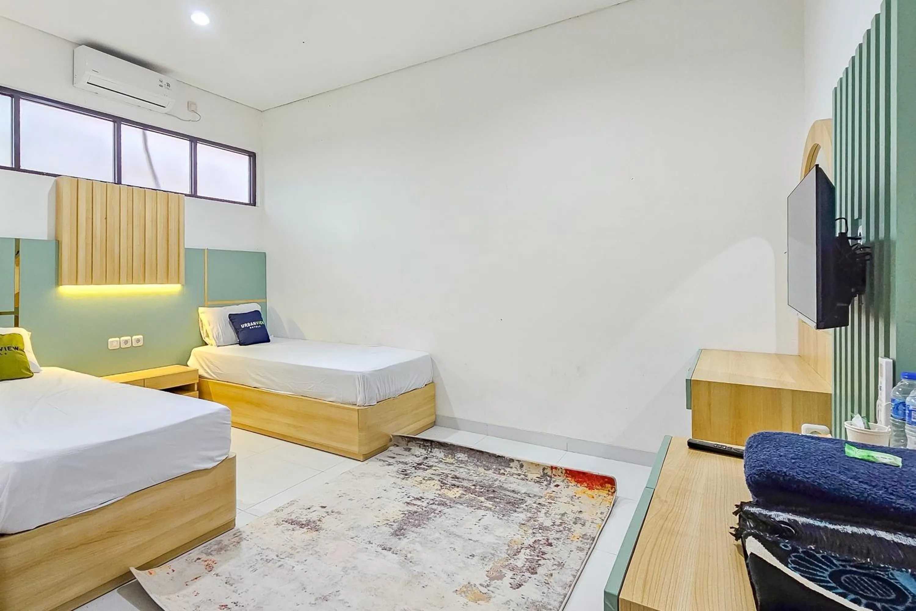 Bedroom, Bed in Urbanview Villa Balong BHO Syariah Bandung