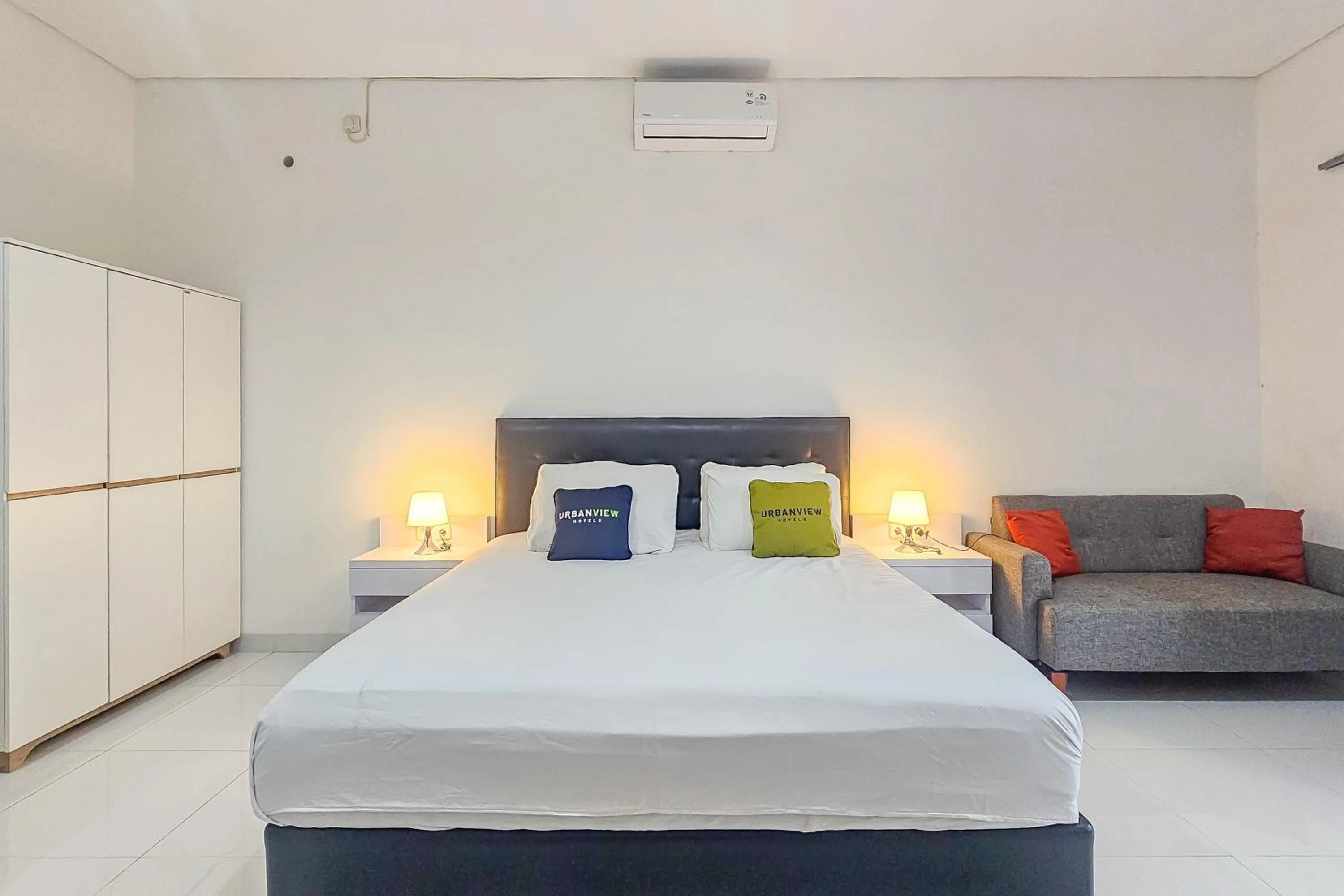 Bedroom, Bed in Urbanview Villa Balong BHO Syariah Bandung