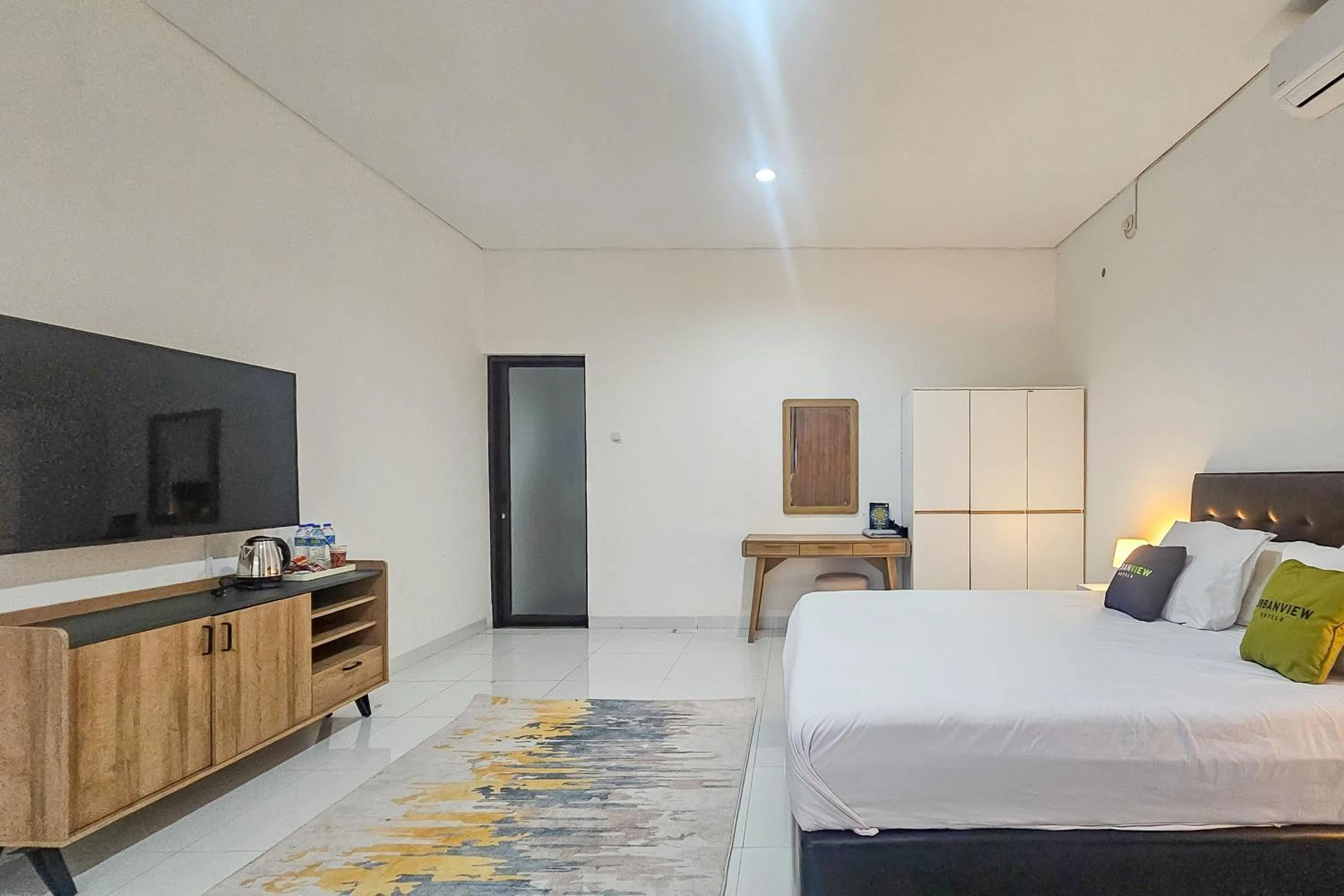 Bedroom, Bed in Urbanview Villa Balong BHO Syariah Bandung