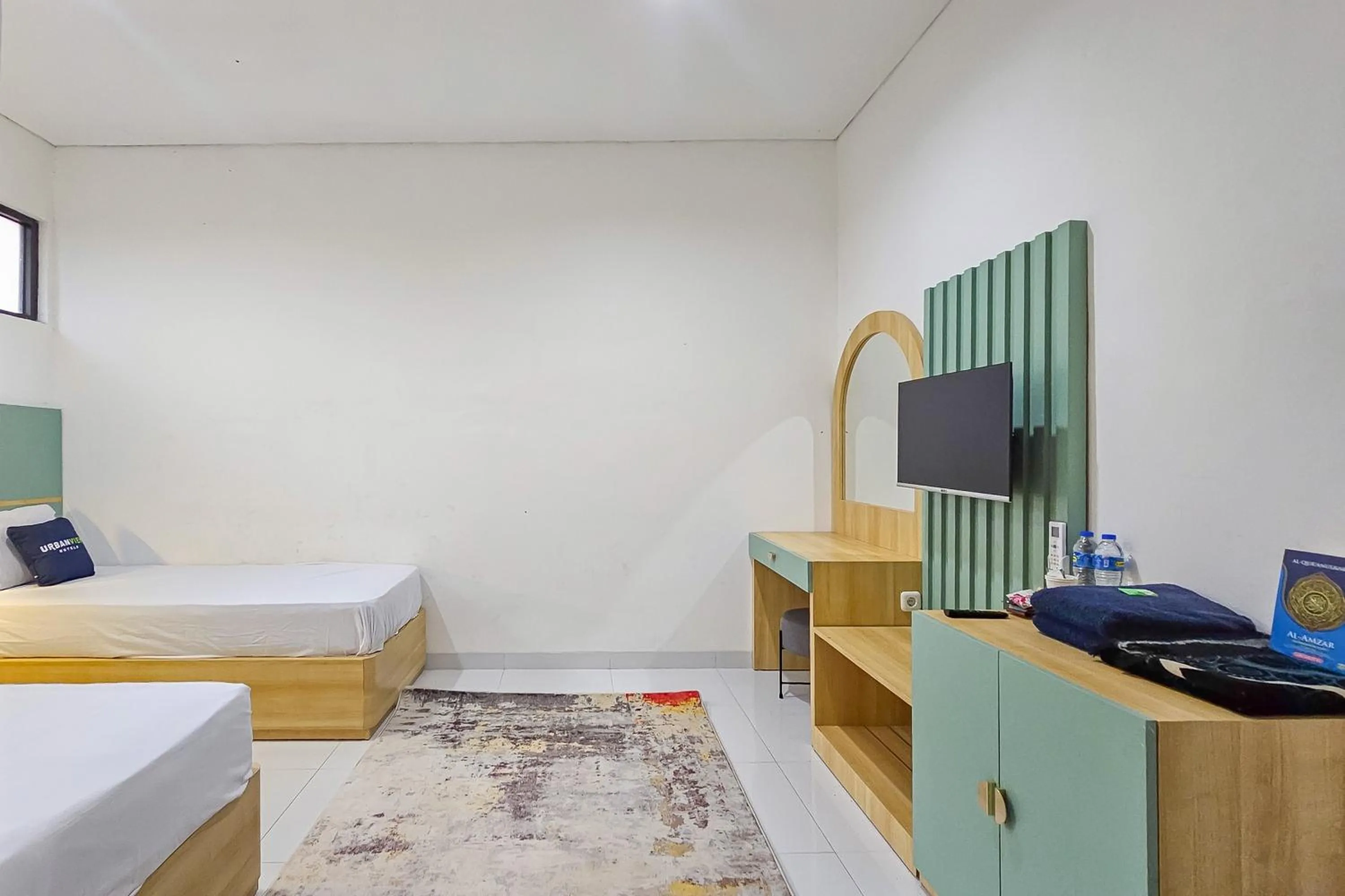 Bedroom, Bed in Urbanview Villa Balong BHO Syariah Bandung