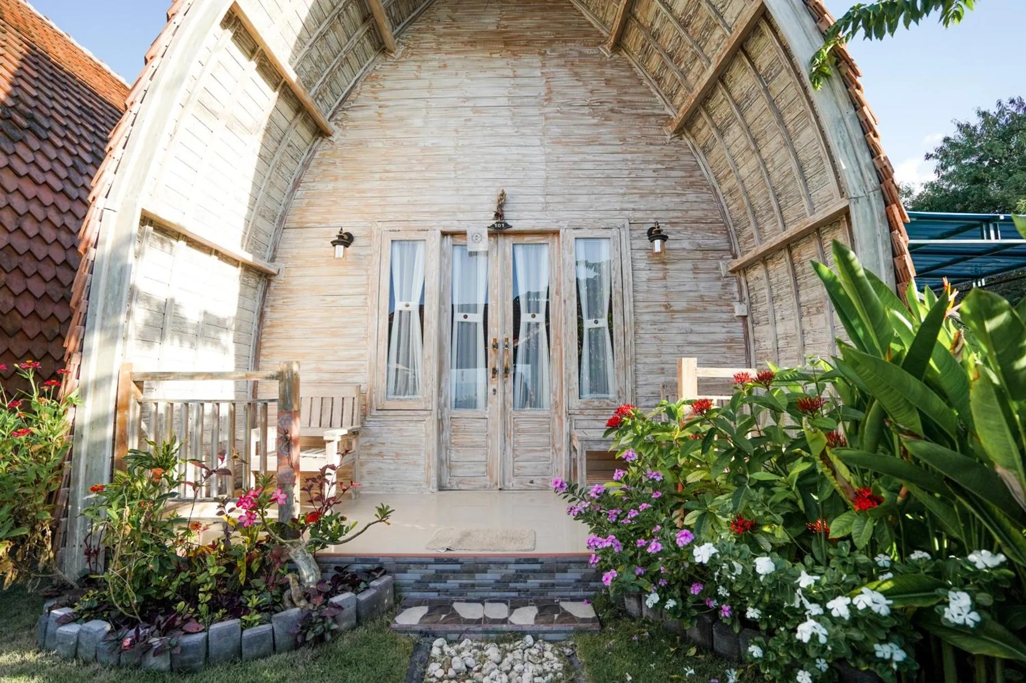 Facade/entrance in Unicorn Bungalow