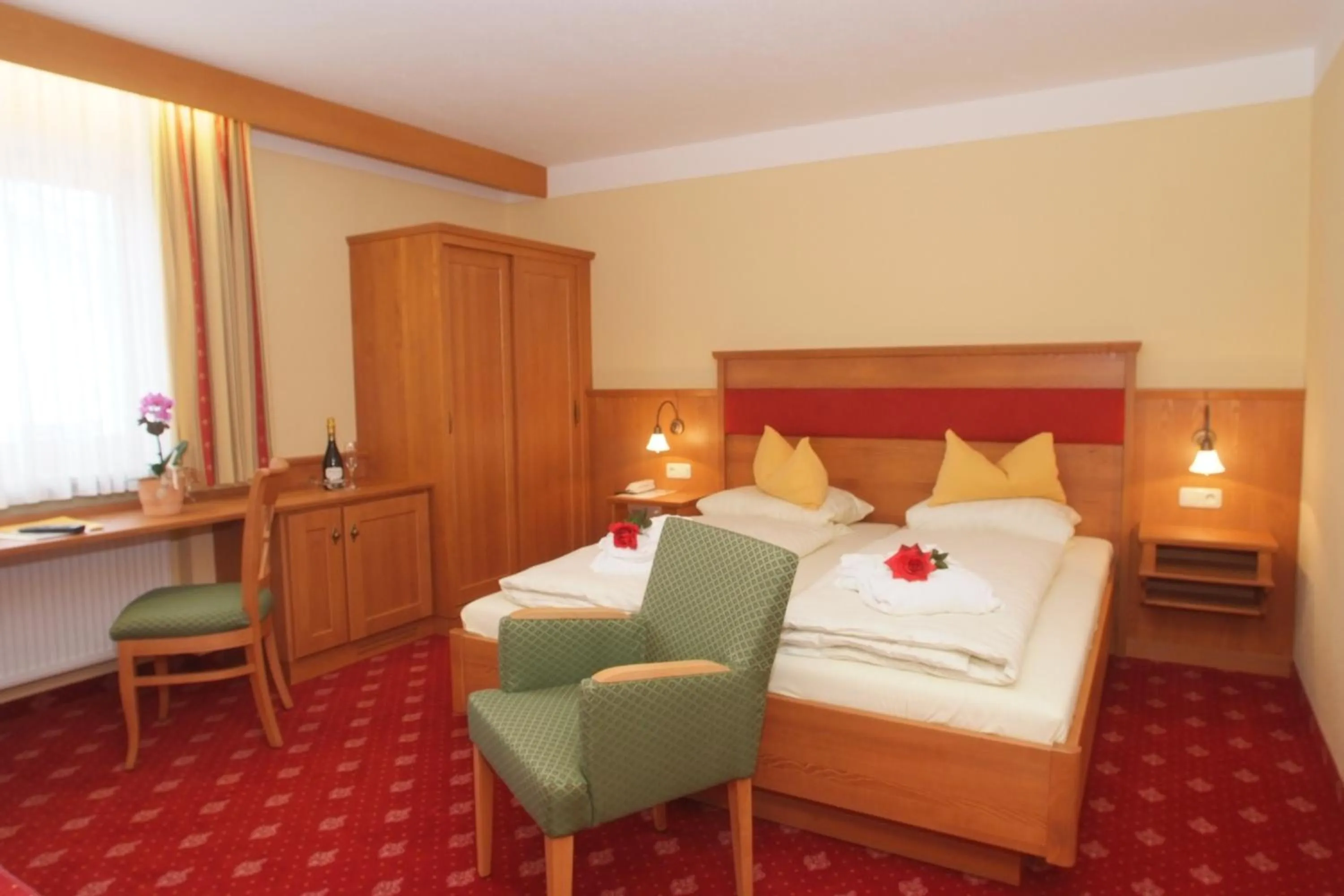 Photo of the whole room, Bed in Ferienhotel Hubertus