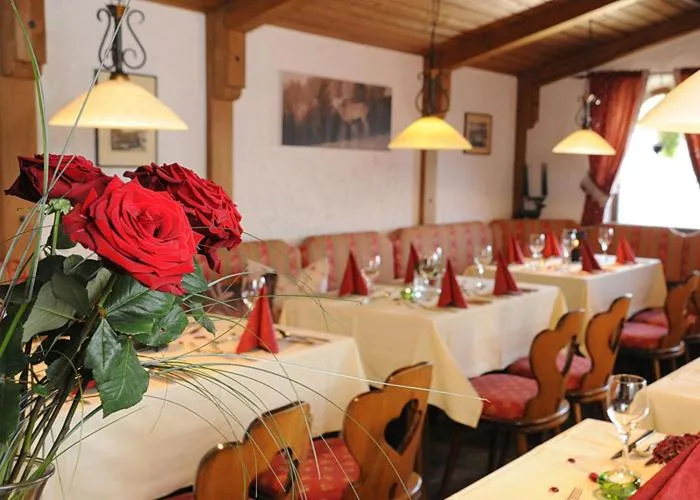 Restaurant/places to eat in Ferienhotel Hubertus