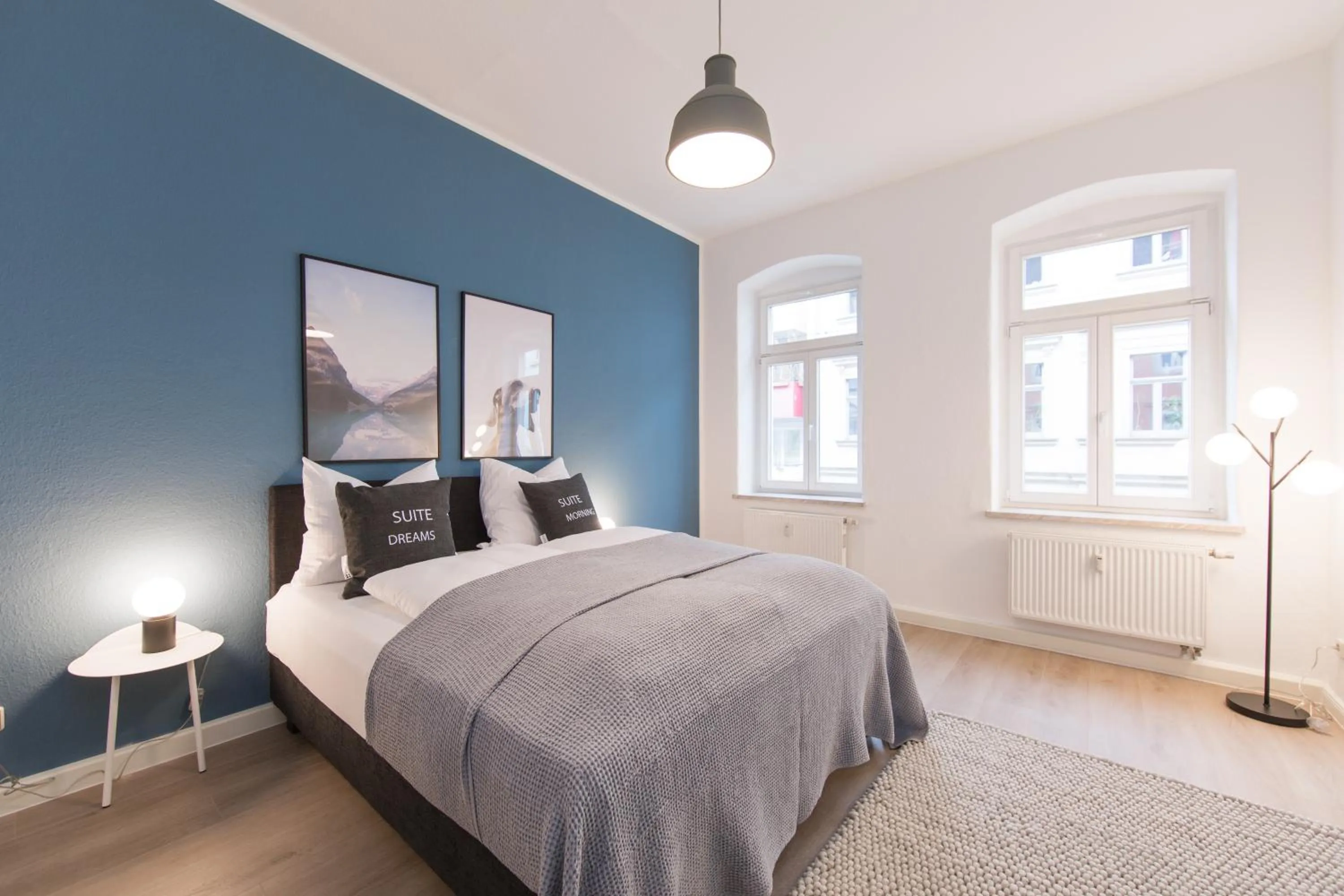 Bed in Limehome Dresden Jordanstraße