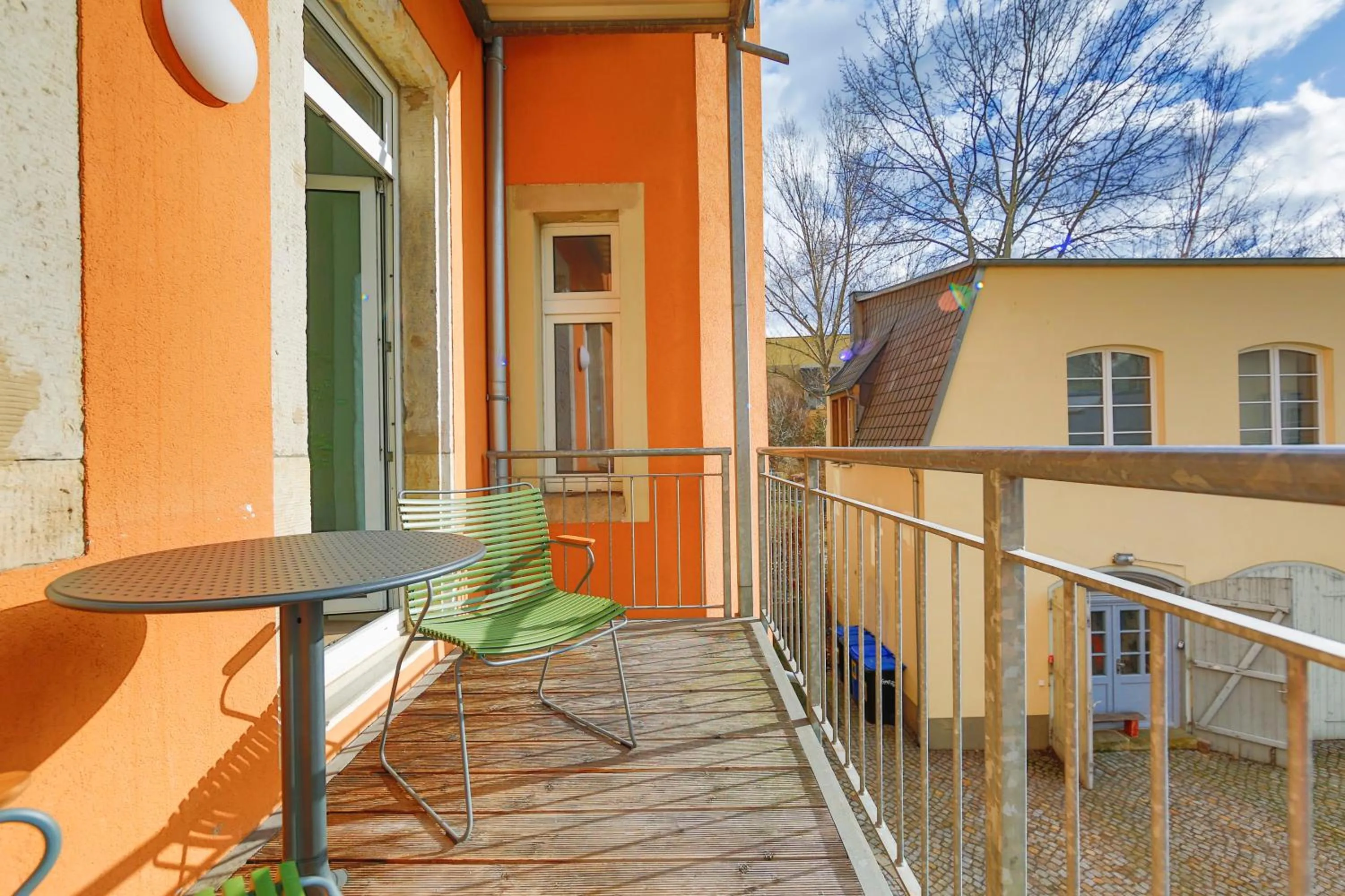 Balcony/Terrace in Limehome Dresden Jordanstraße