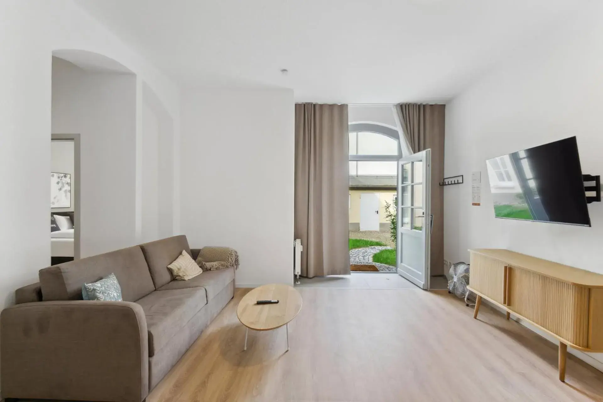 One-Bedroom Suite in limehome Dresden Jordanstraße One-Bedroom Suite in limehome Dresden Jordanstraße