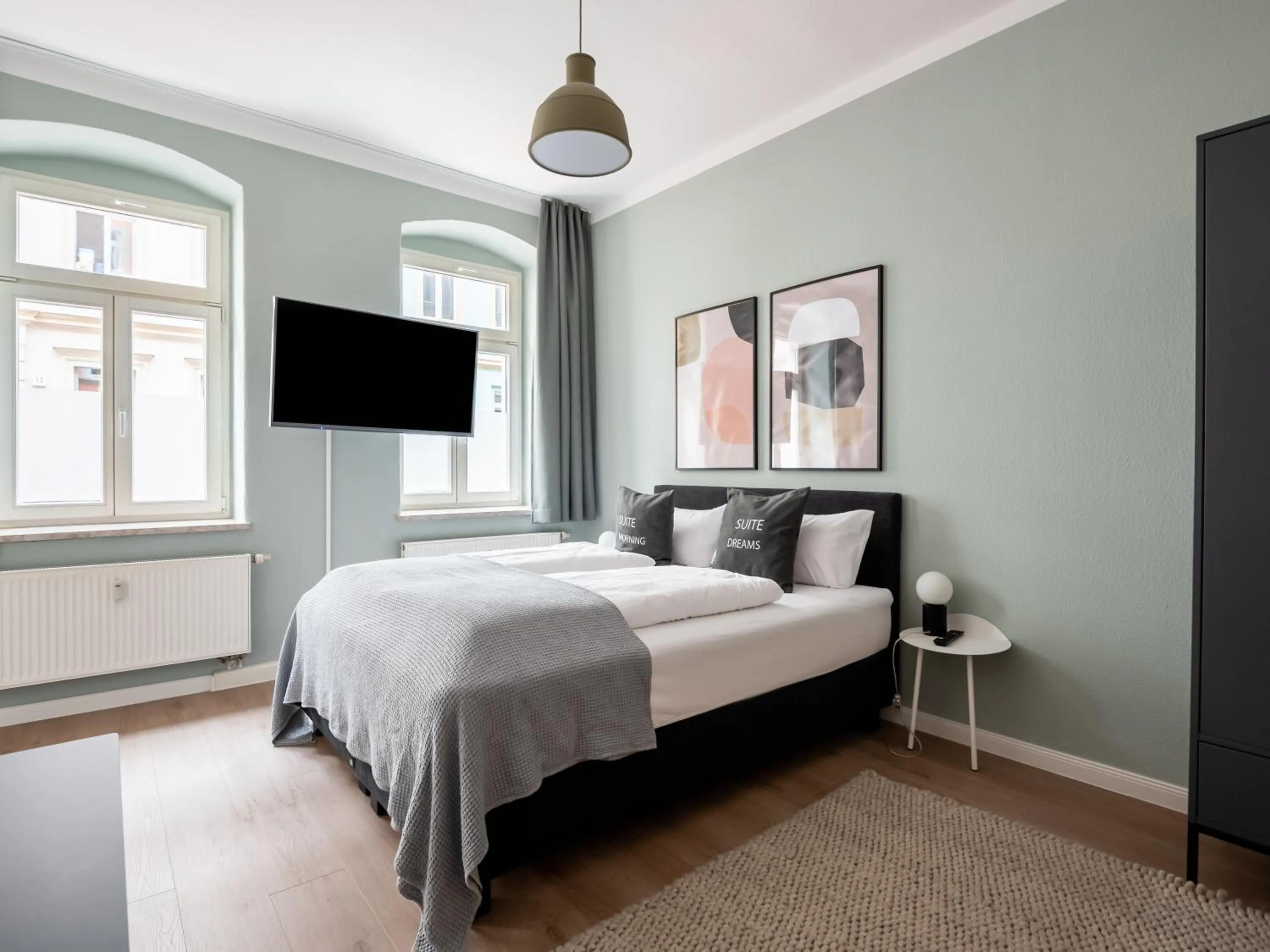 Bed in Limehome Dresden Jordanstraße