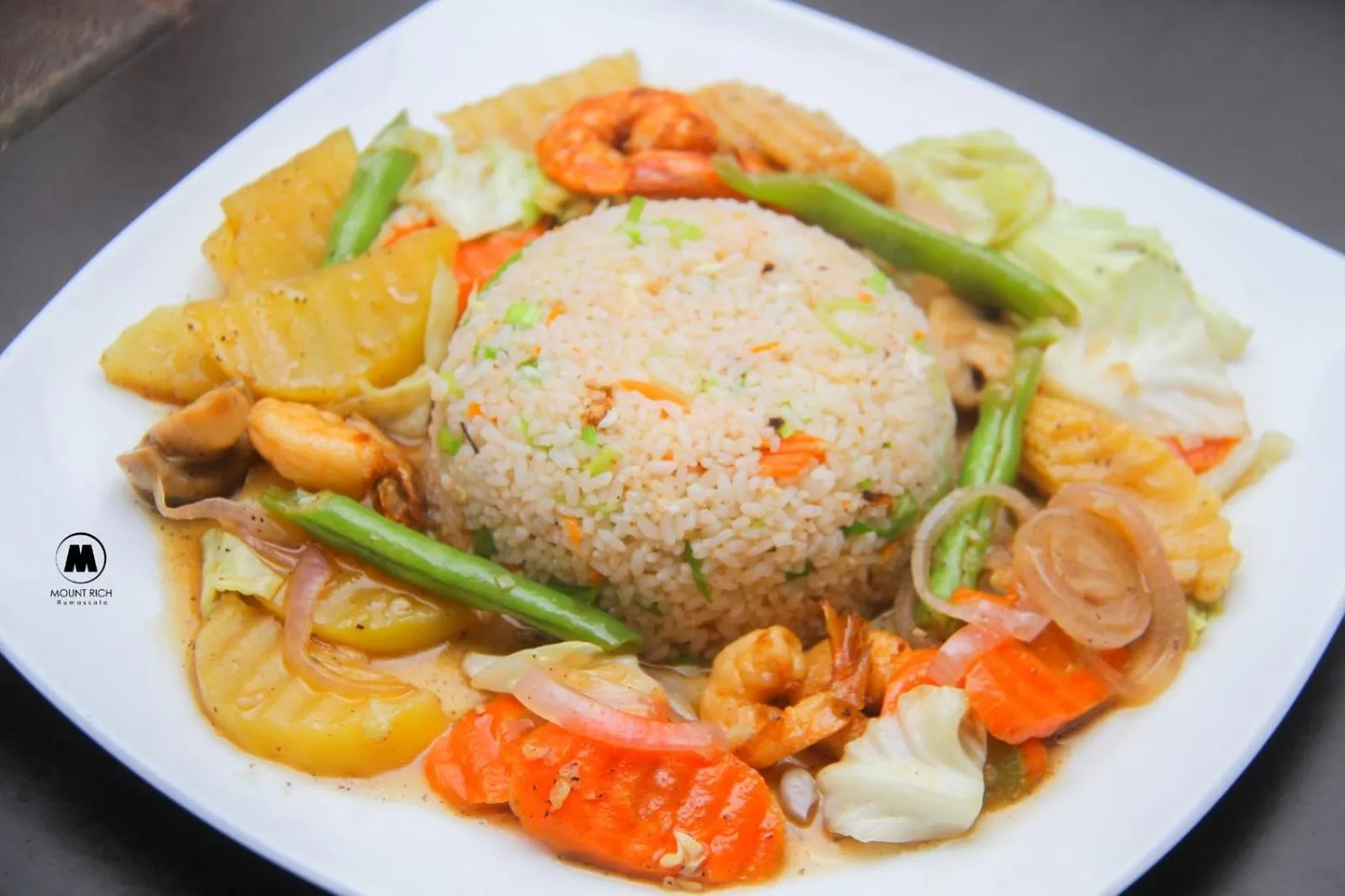 Food in Mount Rich Rumassala