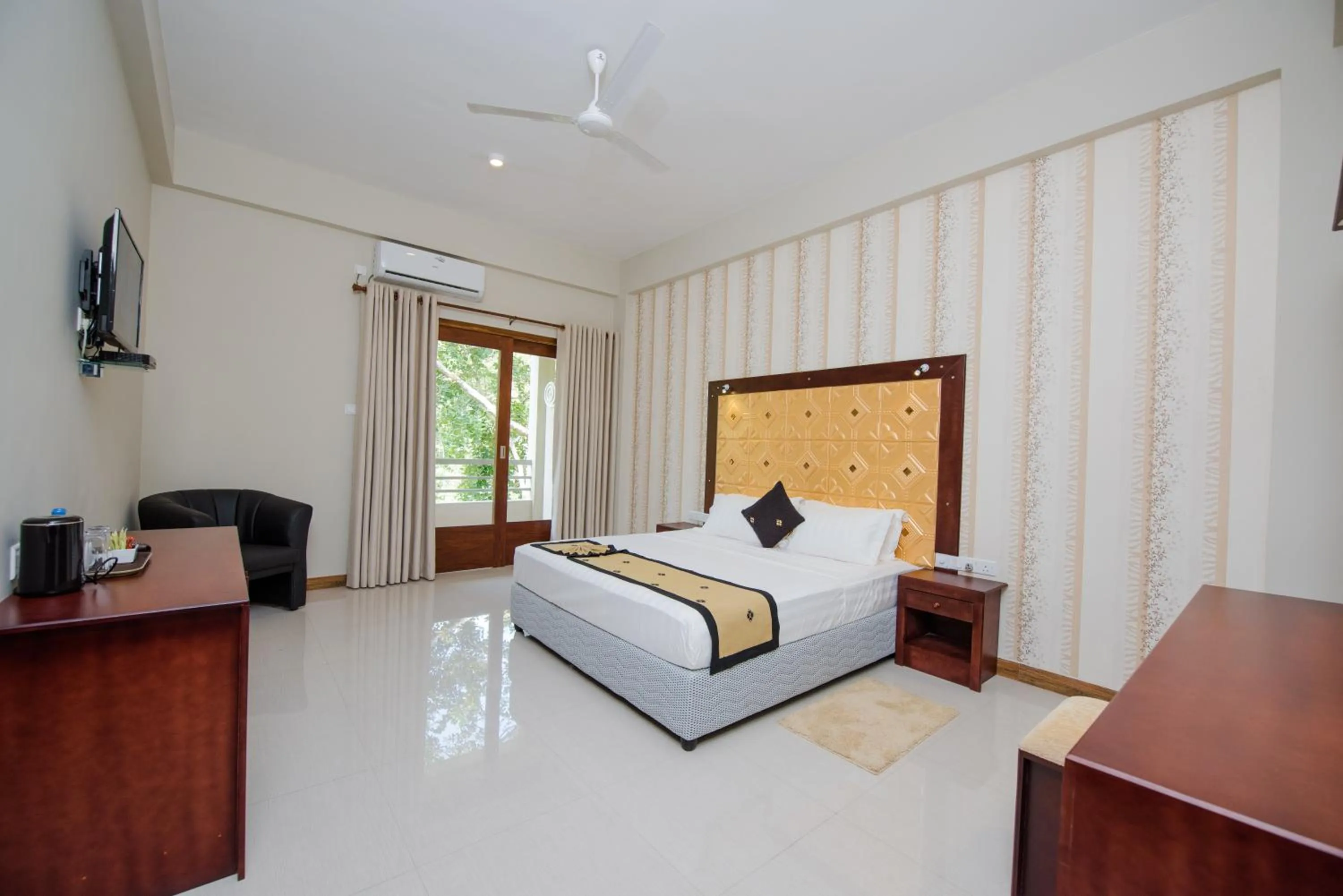 Bed in Mount Rich Rumassala