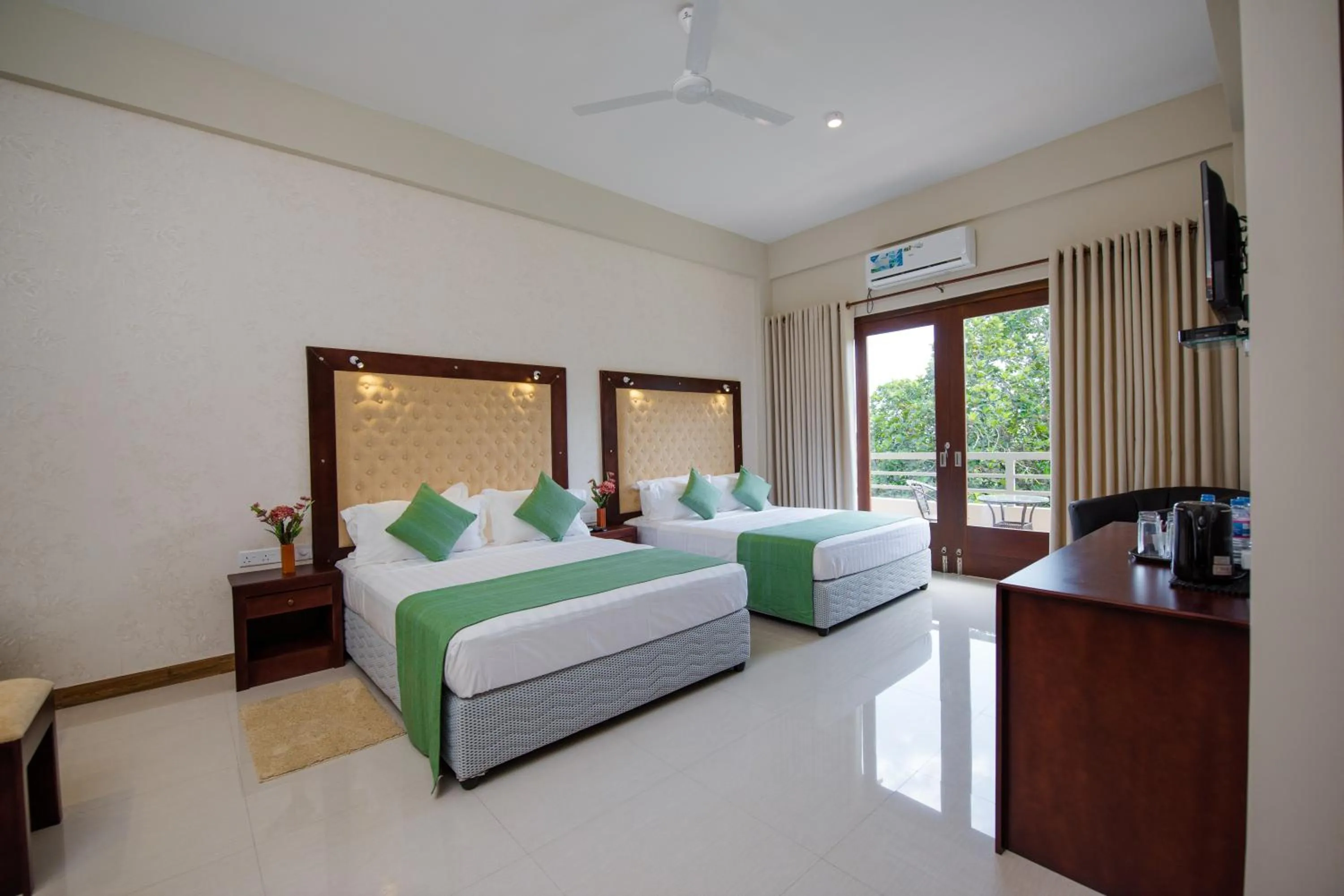 Bed in Mount Rich Rumassala