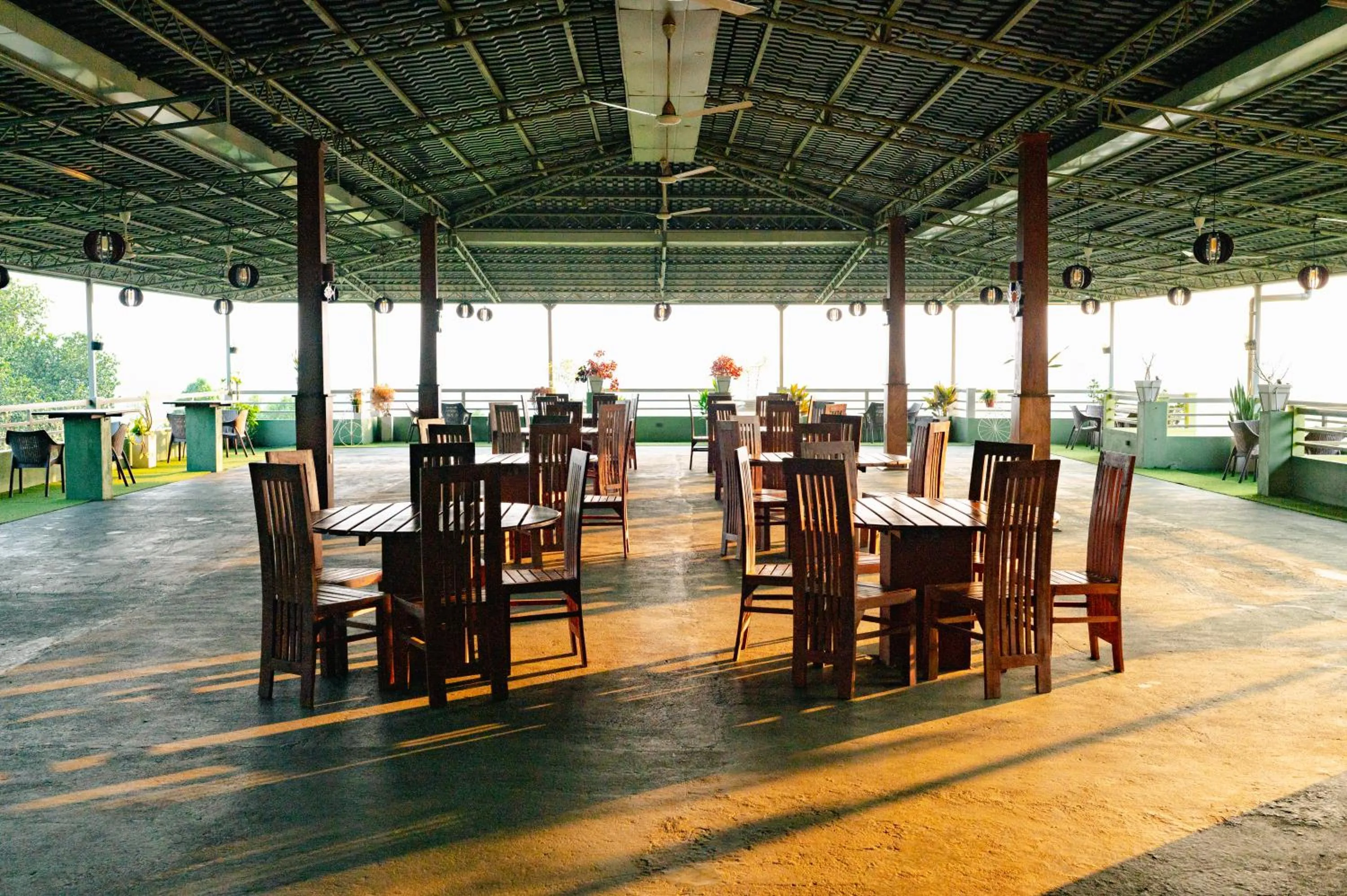 Restaurant/places to eat in Mount Rich Rumassala