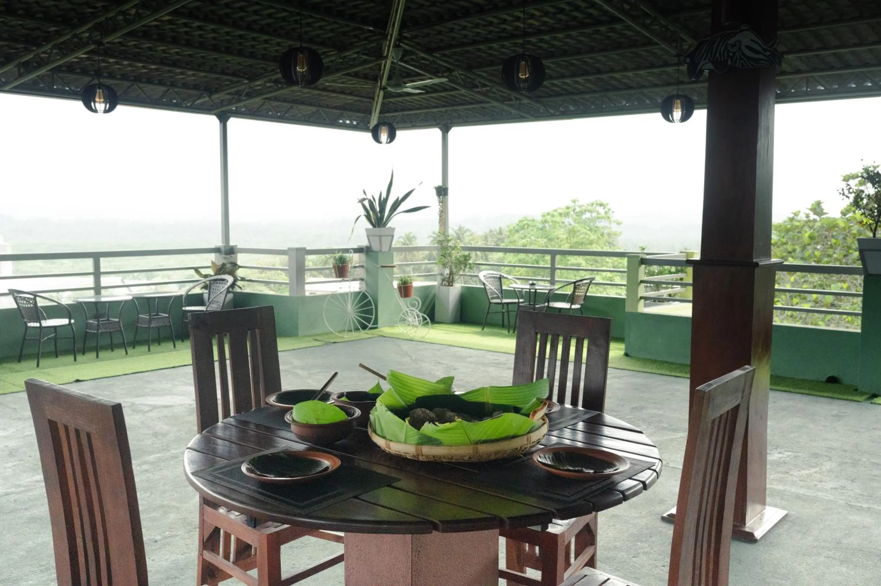 Dining area in Mount Rich Rumassala