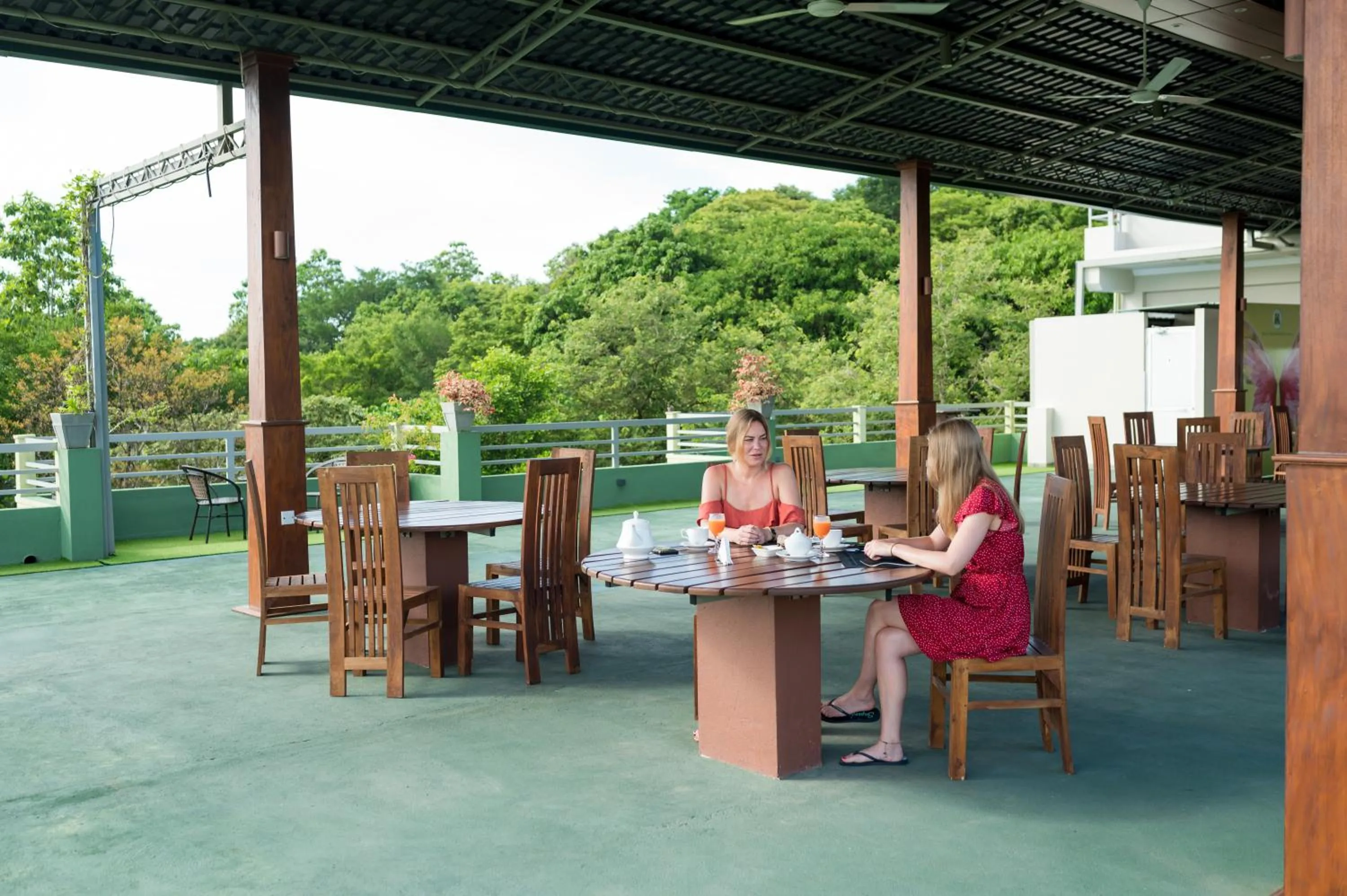 Restaurant/places to eat in Mount Rich Rumassala