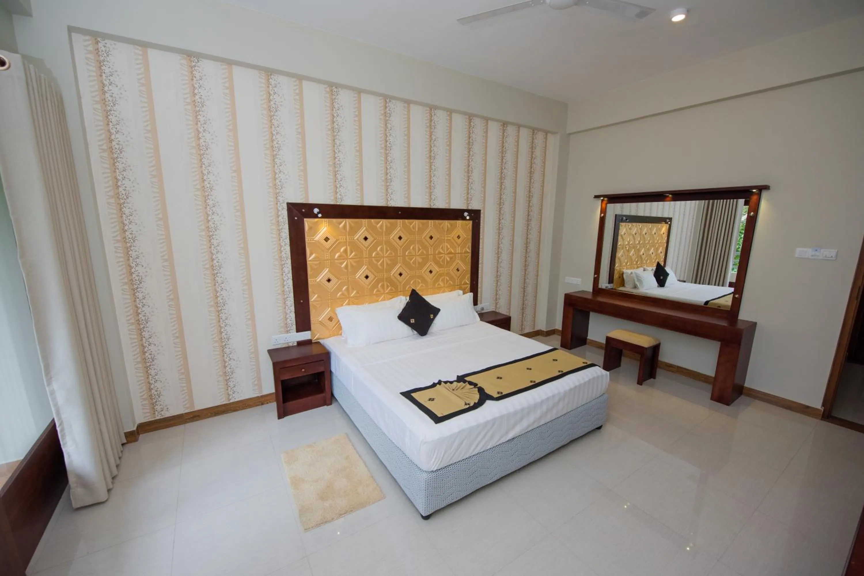 Bed in Mount Rich Rumassala