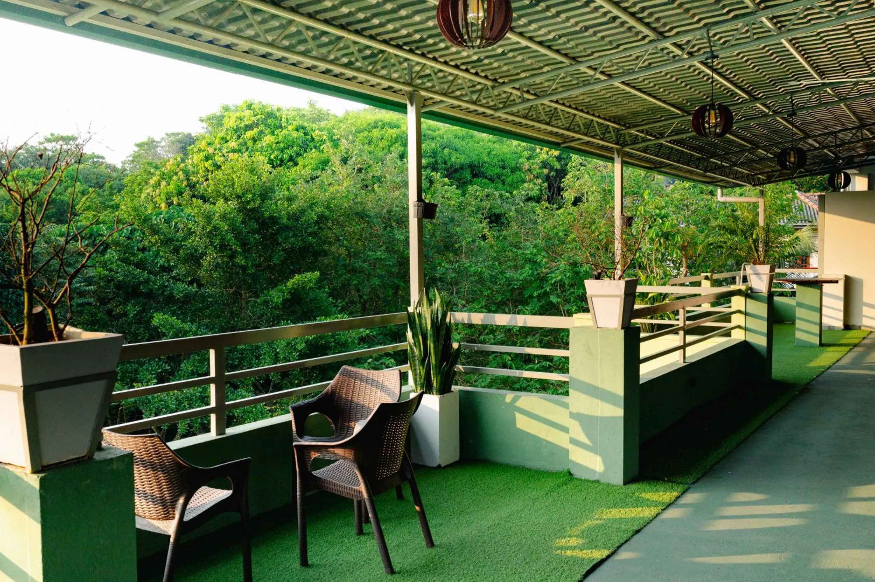 Restaurant/places to eat in Mount Rich Rumassala